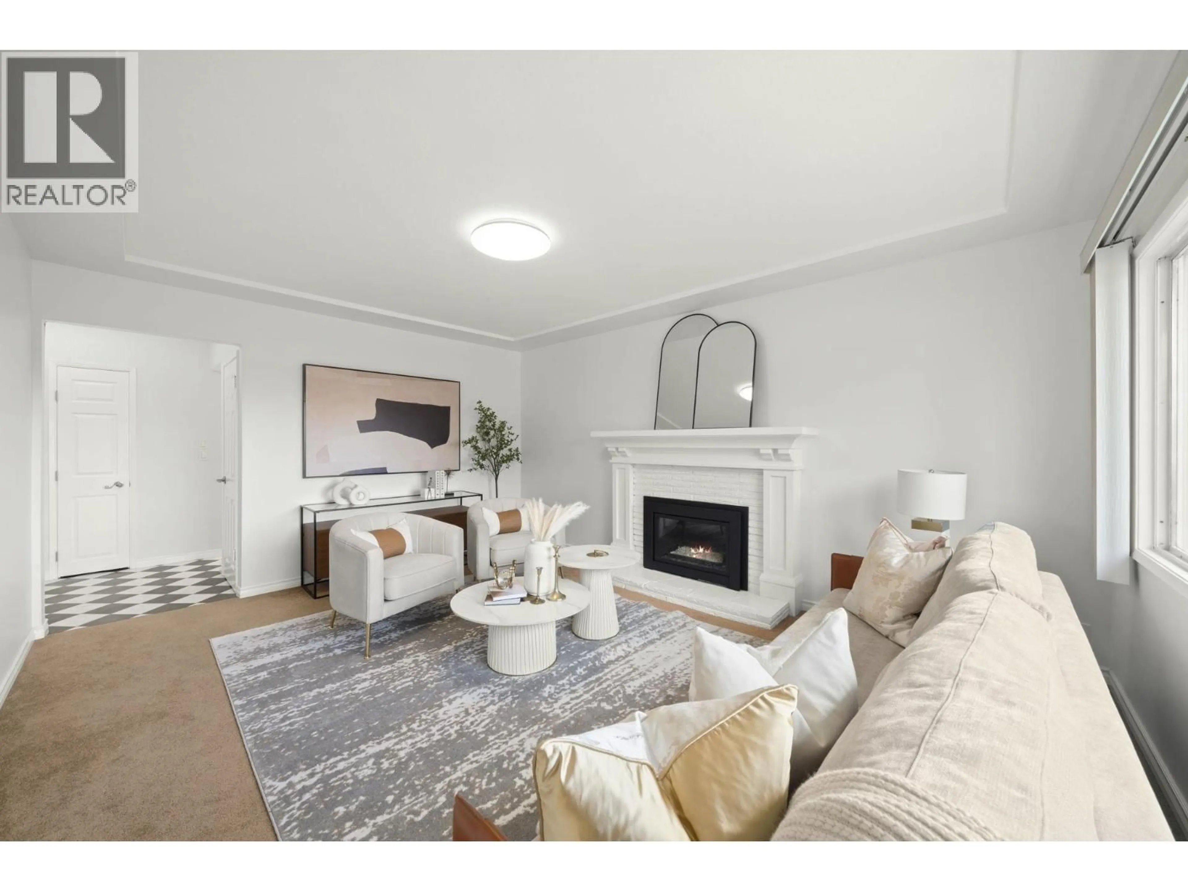 Living room with furniture, unknown for 7776 DAVIES STREET, Burnaby British Columbia V3N3H4