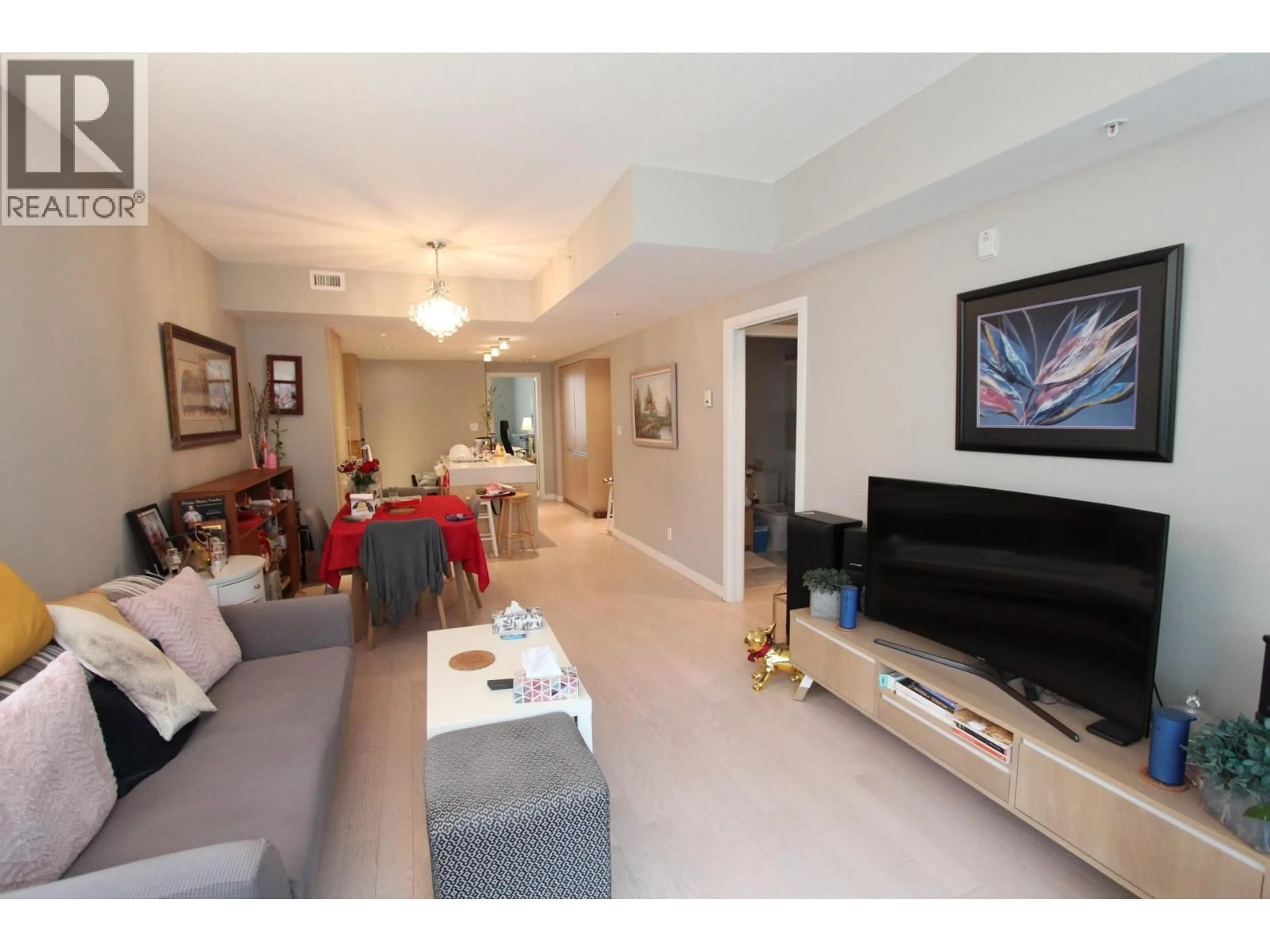 Living room with furniture, unknown for 202 - 505 30TH AVENUE, Vancouver British Columbia V5Z0G4