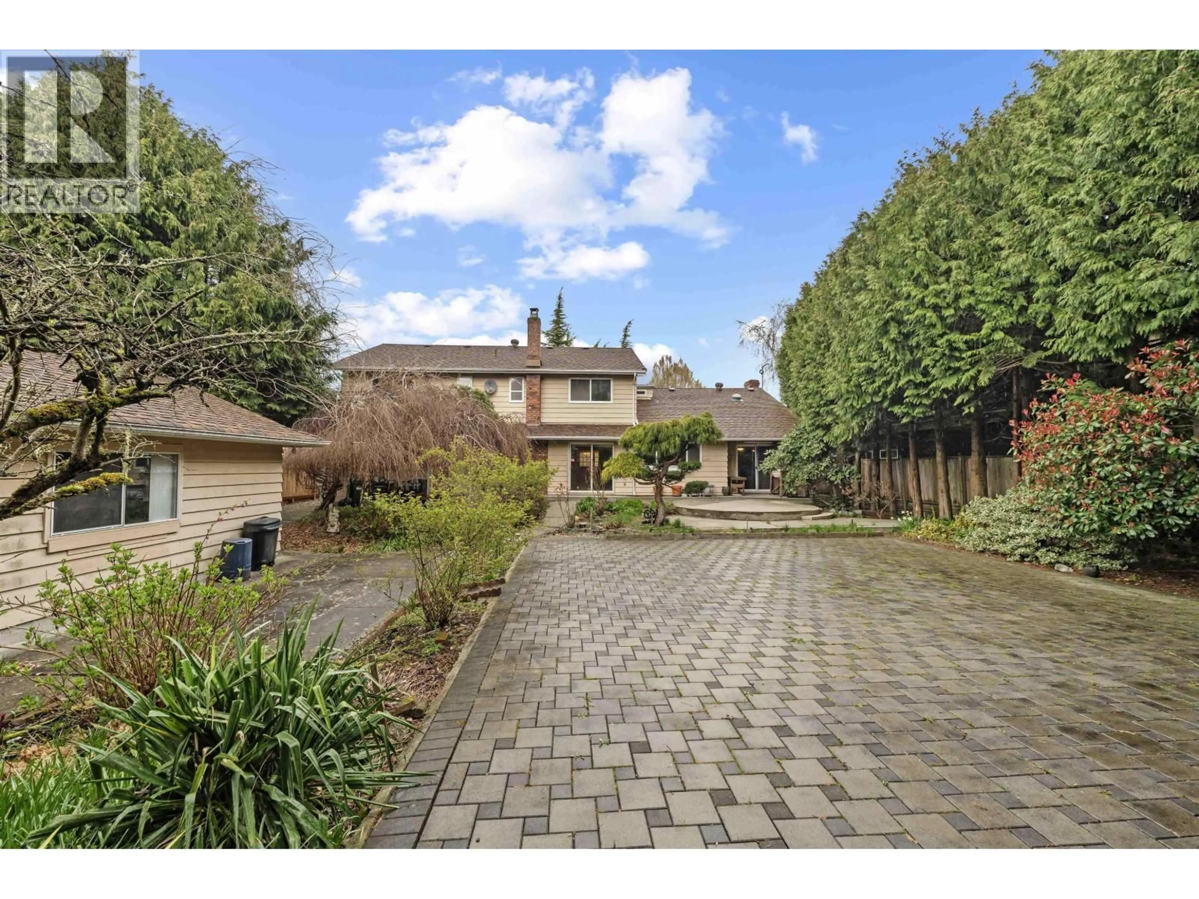 A pic from outside/outdoor area/front of a property/back of a property/a pic from drone, street for 7080 LUCAS ROAD, Richmond British Columbia V6Y1E9