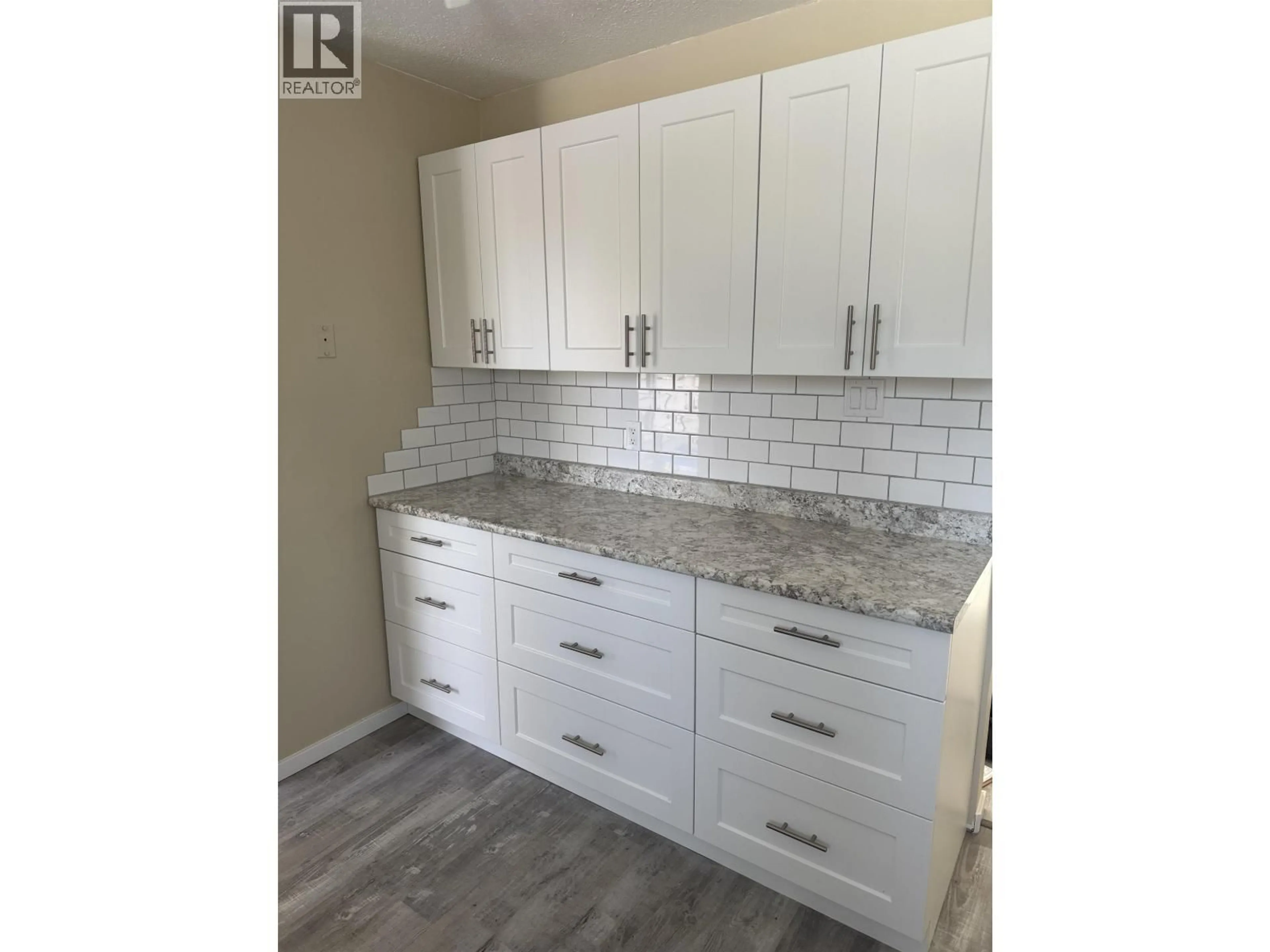 Standard kitchen, ceramic/tile floor for 221 CRYSDALE DRIVE, Mackenzie British Columbia V0J2C0