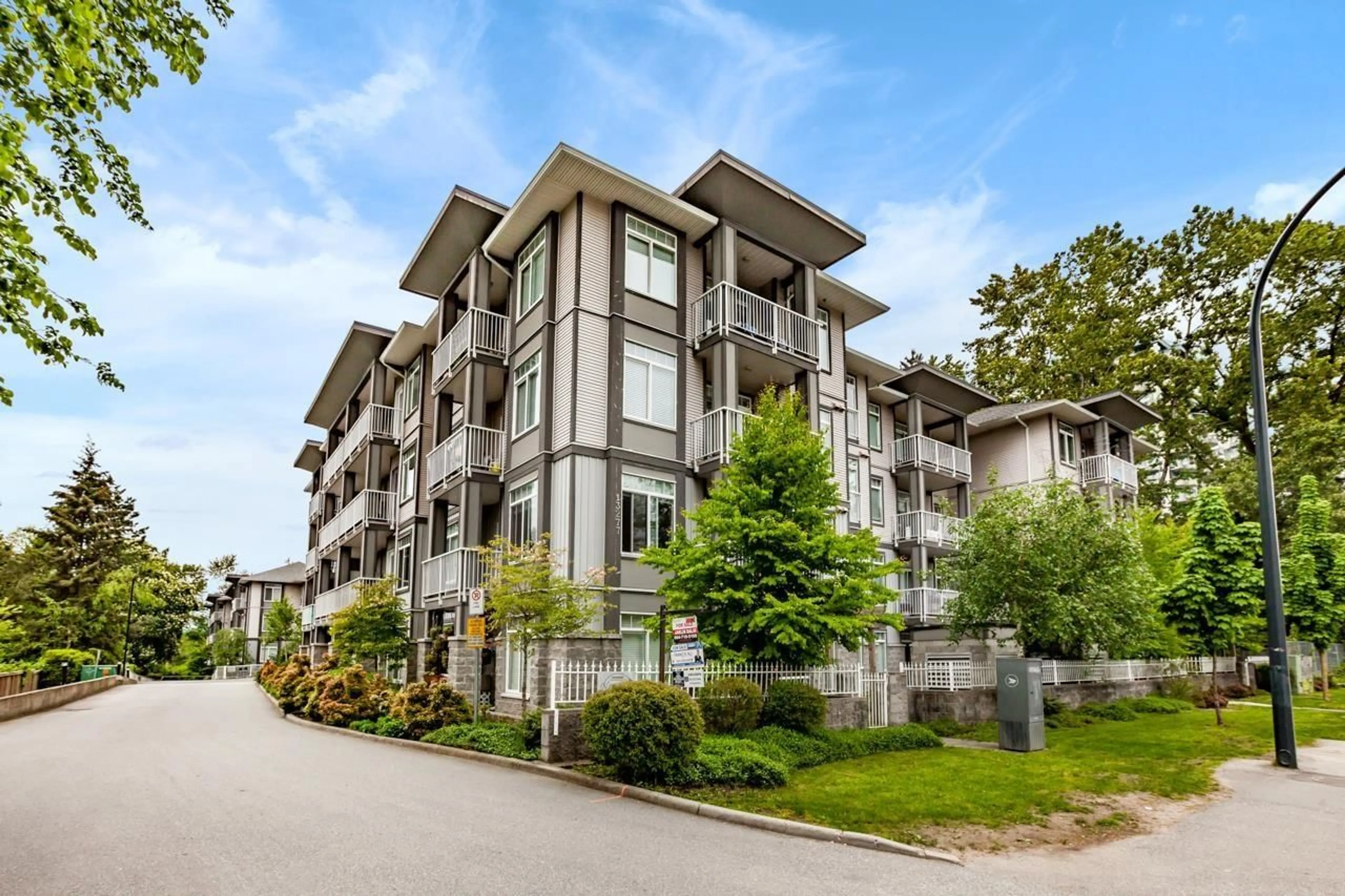 Unknown for 13277 108 AVENUE, Surrey British Columbia V3T0A9