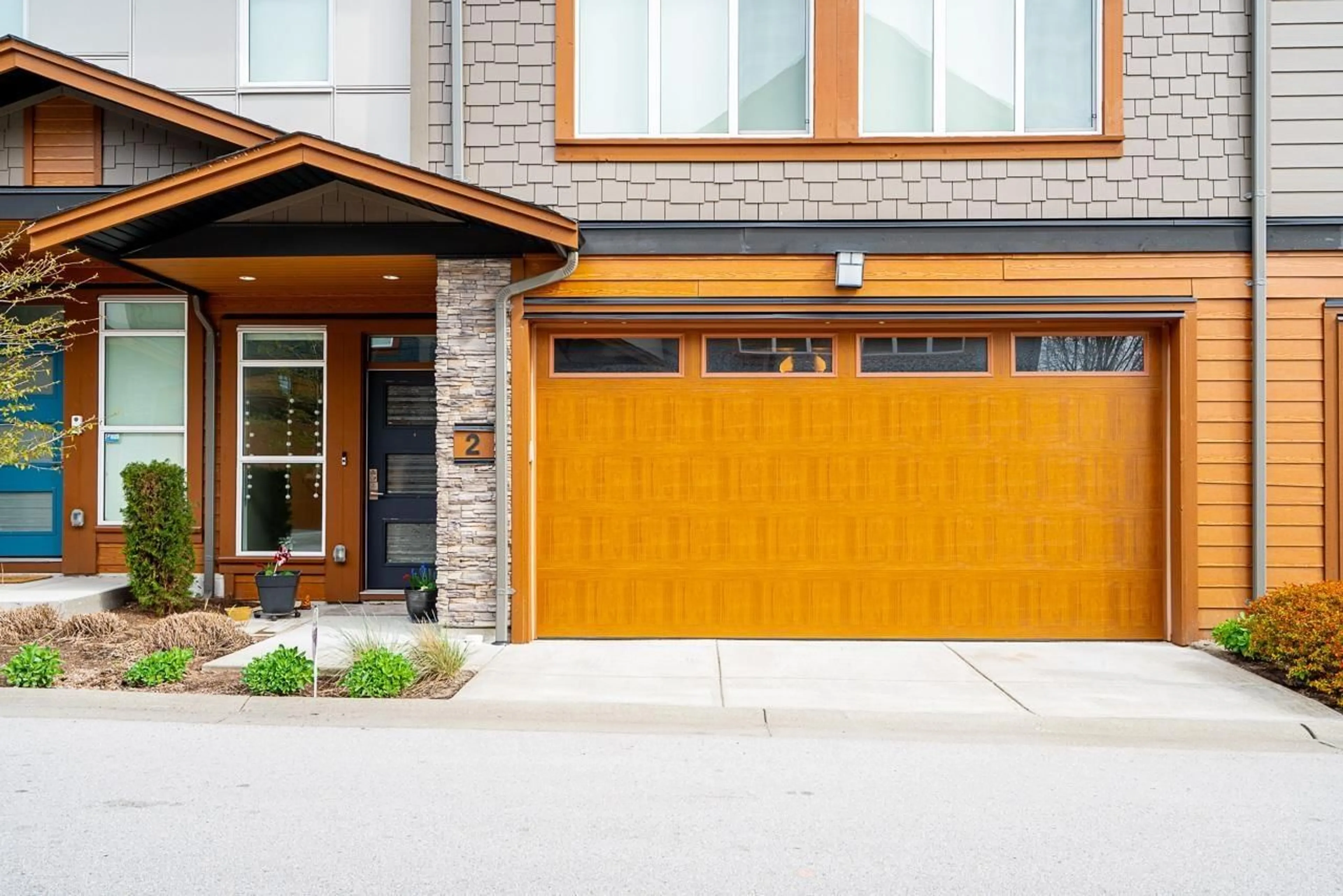 Unknown for 2 - 17033 FRASER HIGHWAY, Surrey British Columbia V4N6V2