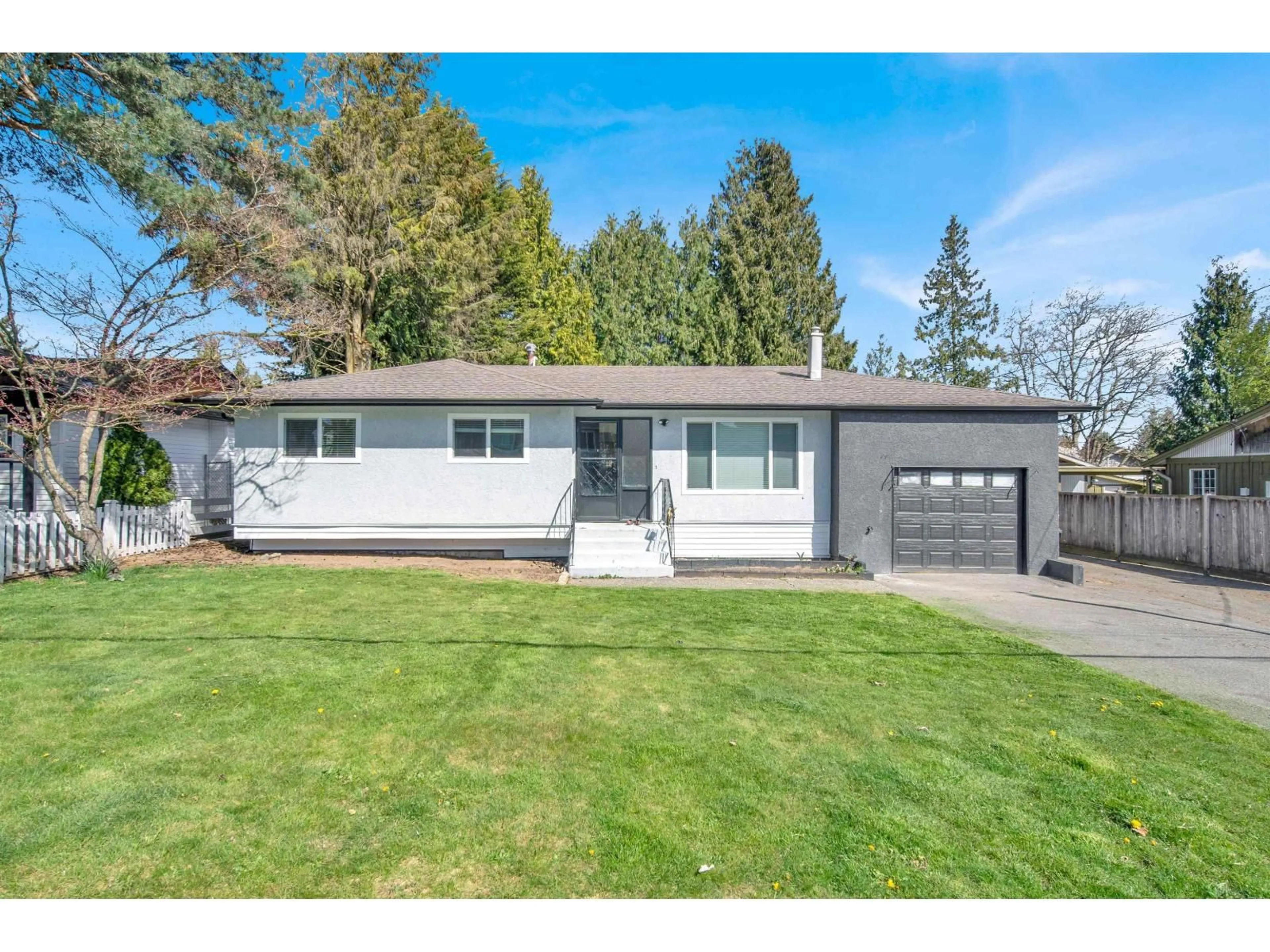 Home with vinyl exterior material, street for 26953 28 AVENUE, Langley British Columbia V4W3A2