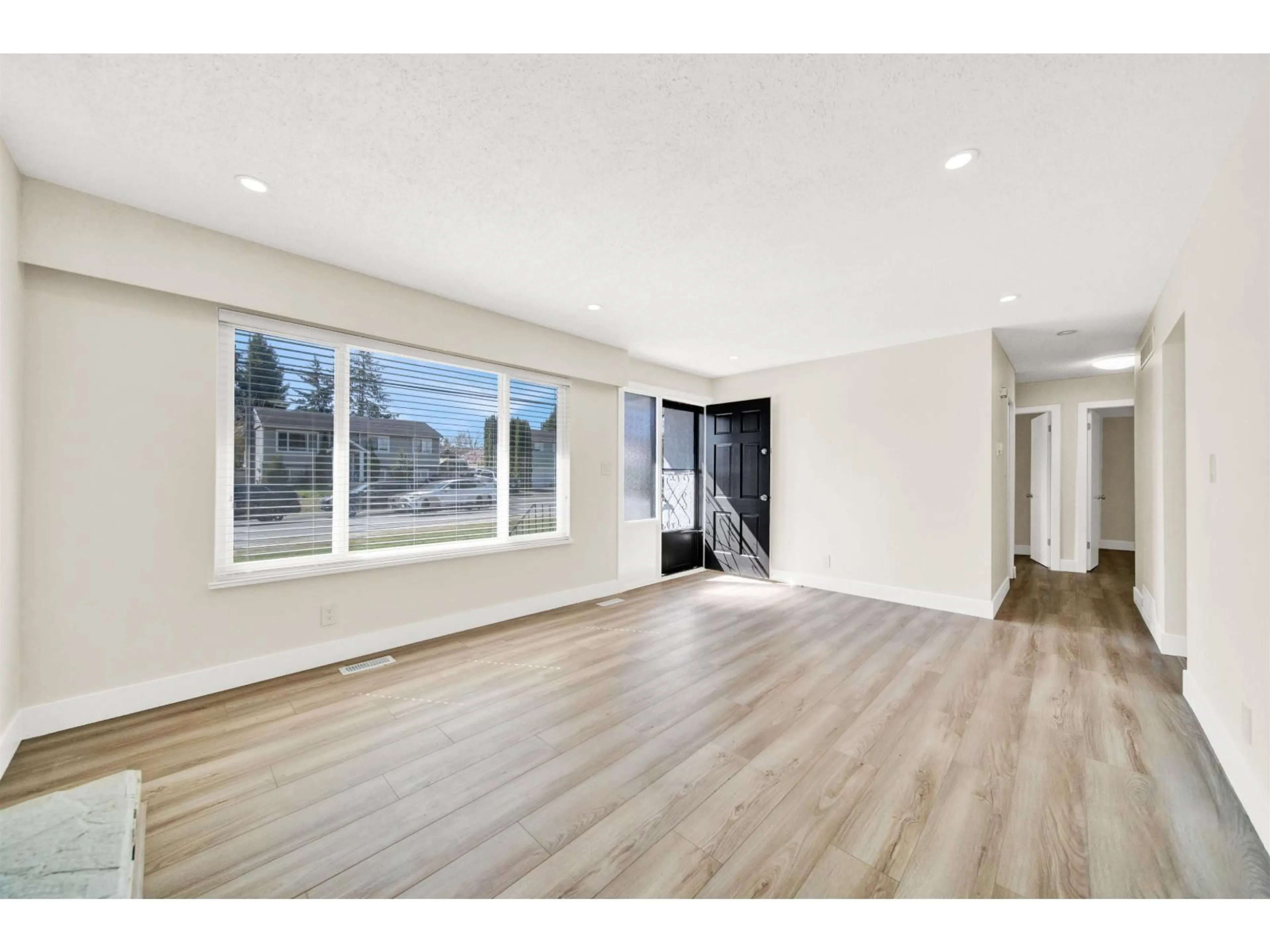 A pic of a room for 26953 28 AVENUE, Langley British Columbia V4W3A2
