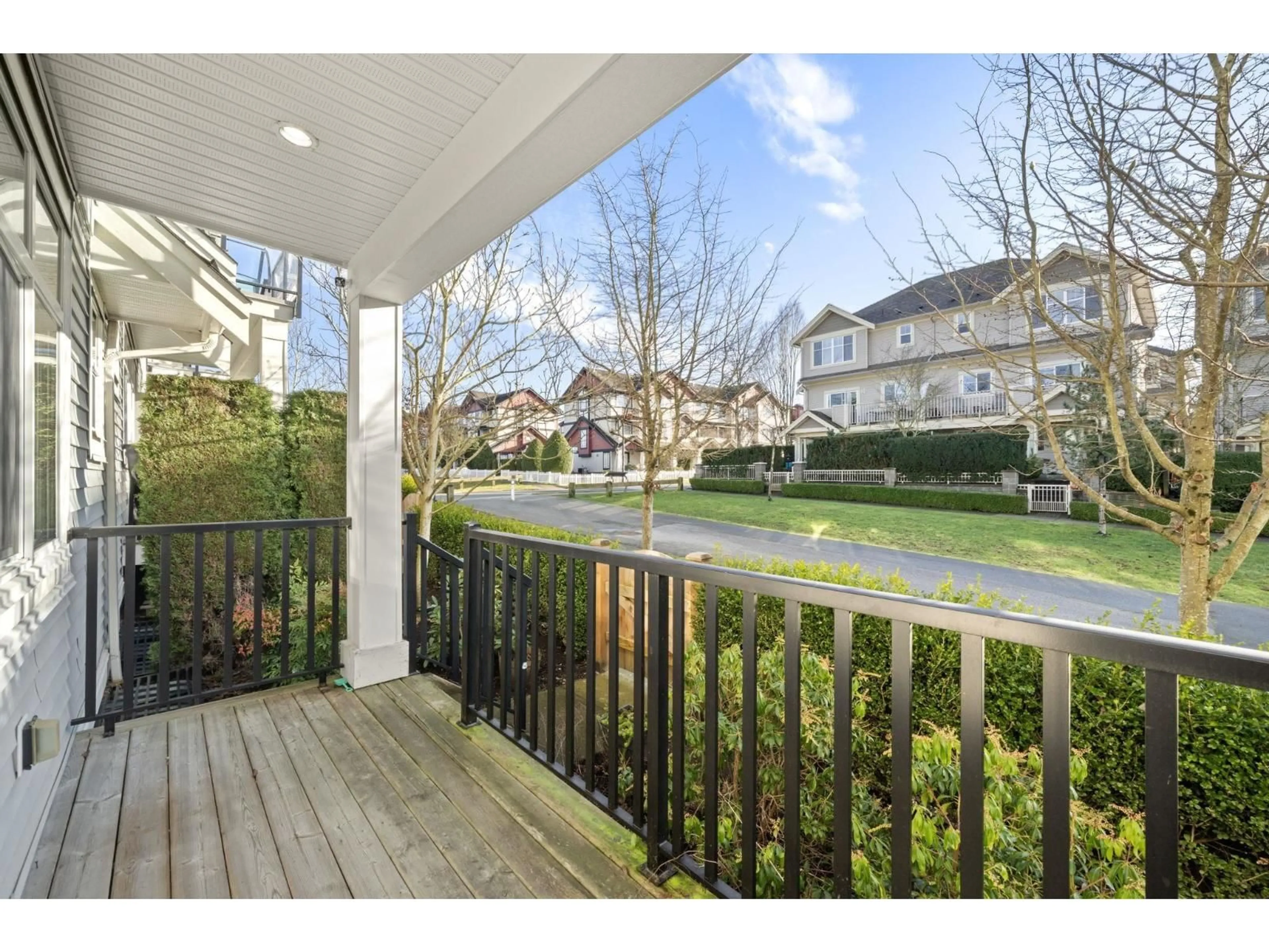 Patio, street for 3 - 7198 179 STREET, Surrey British Columbia V3S8C5