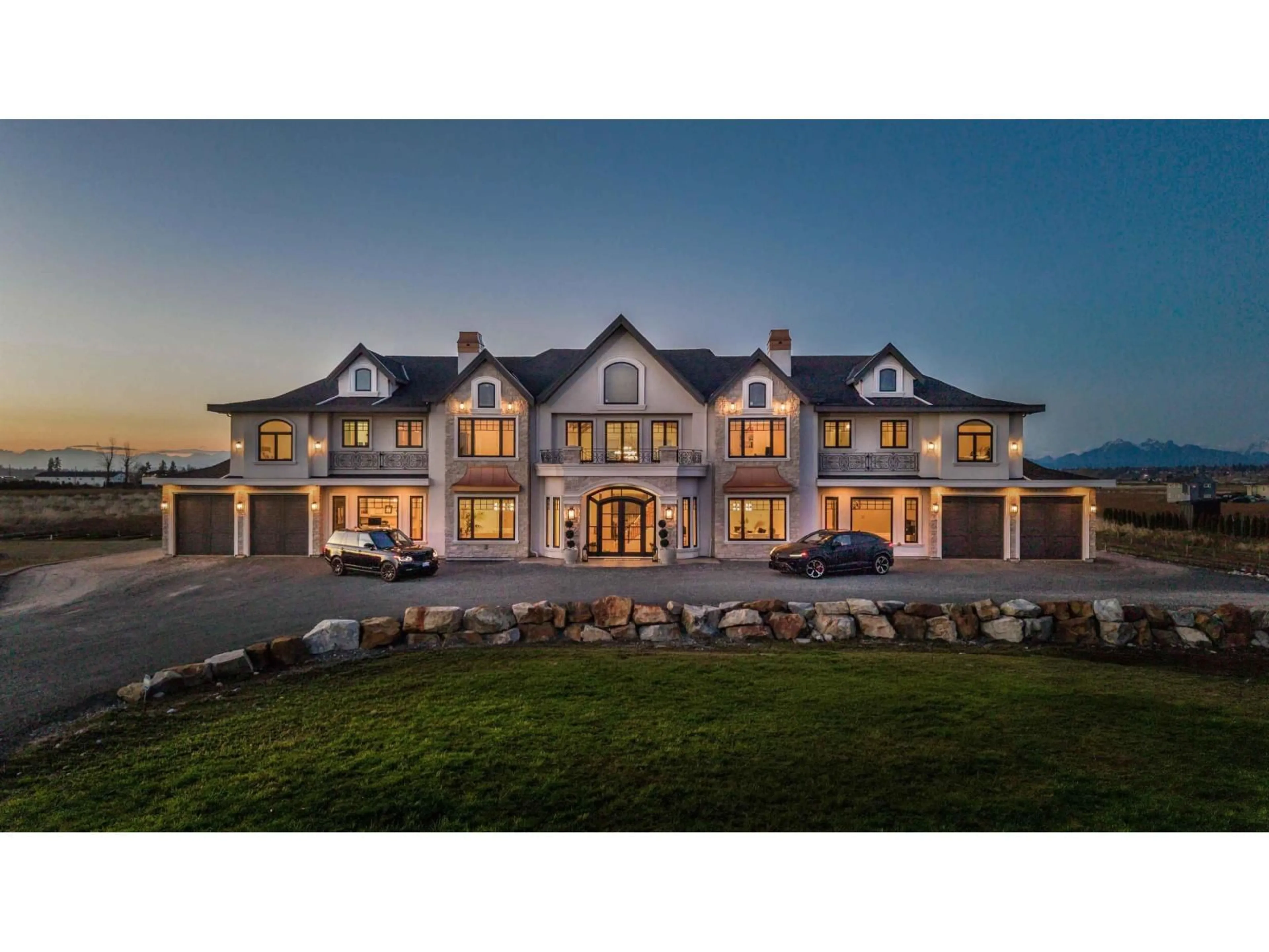 Unknown for 16927 40 AVENUE, Surrey British Columbia V3Z1C8