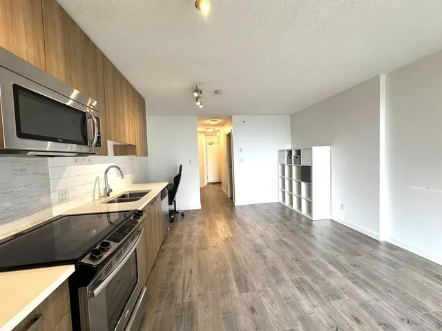 605 - 13325 102A AVENUE, Surrey 3