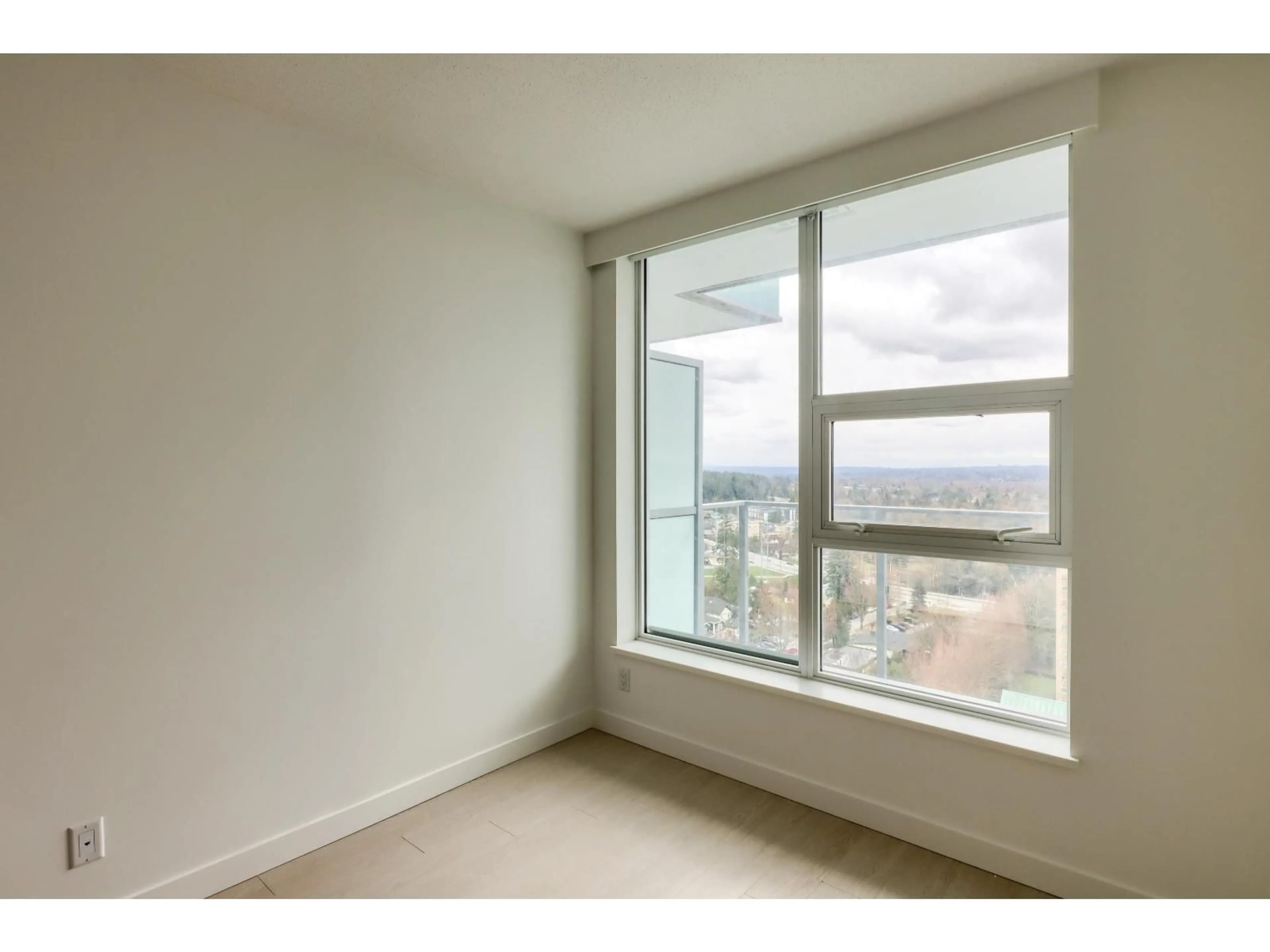 A pic of a room for 2106 - 13768 100 AVENUE, Surrey British Columbia V3T0V2