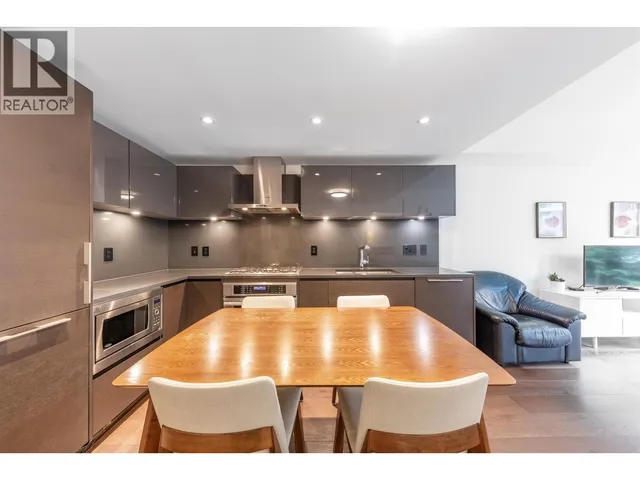 201 - 1561 57TH AVENUE, Vancouver 4