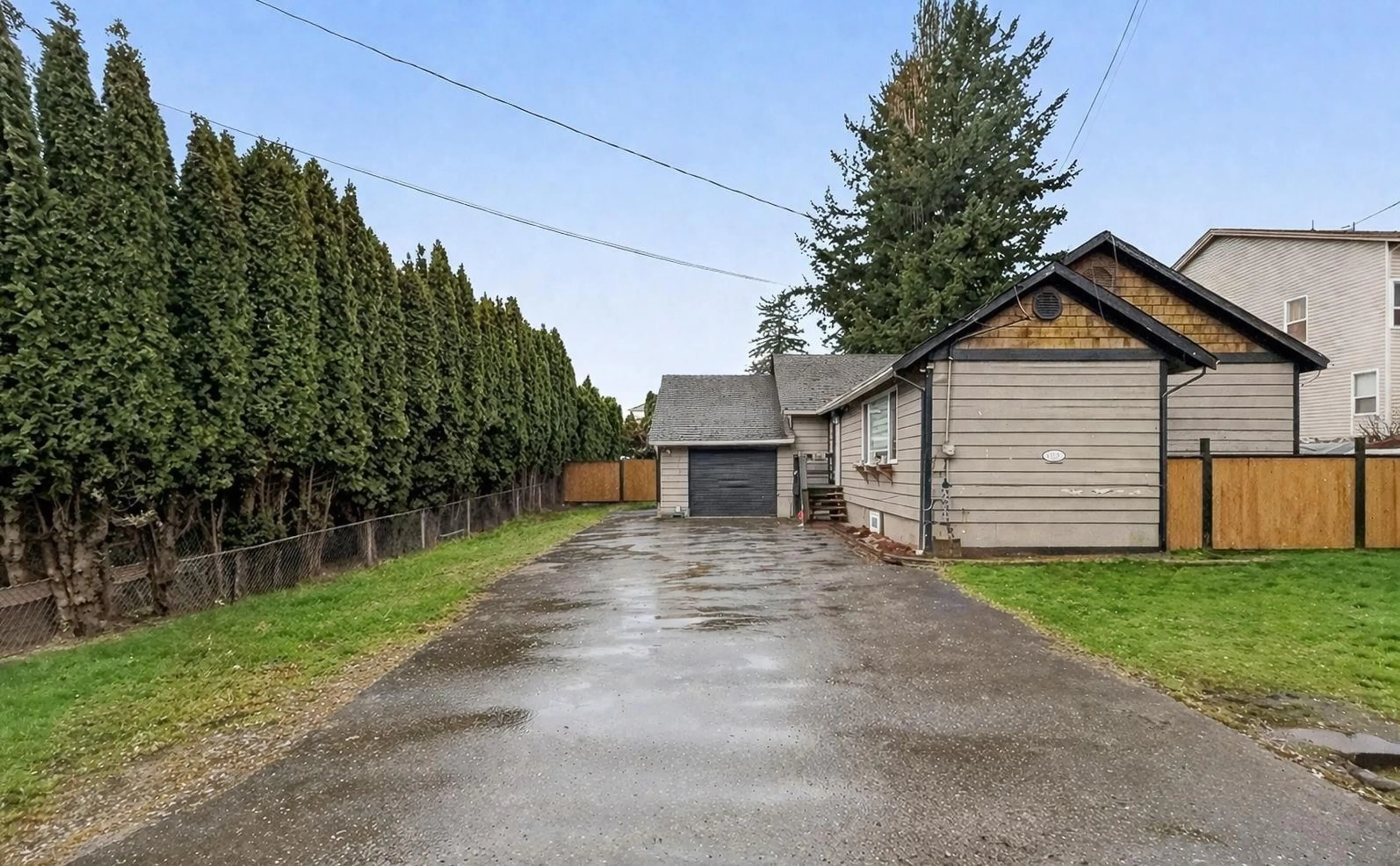 Unknown for 33056 CHERRY AVENUE, Mission British Columbia V2V2T9