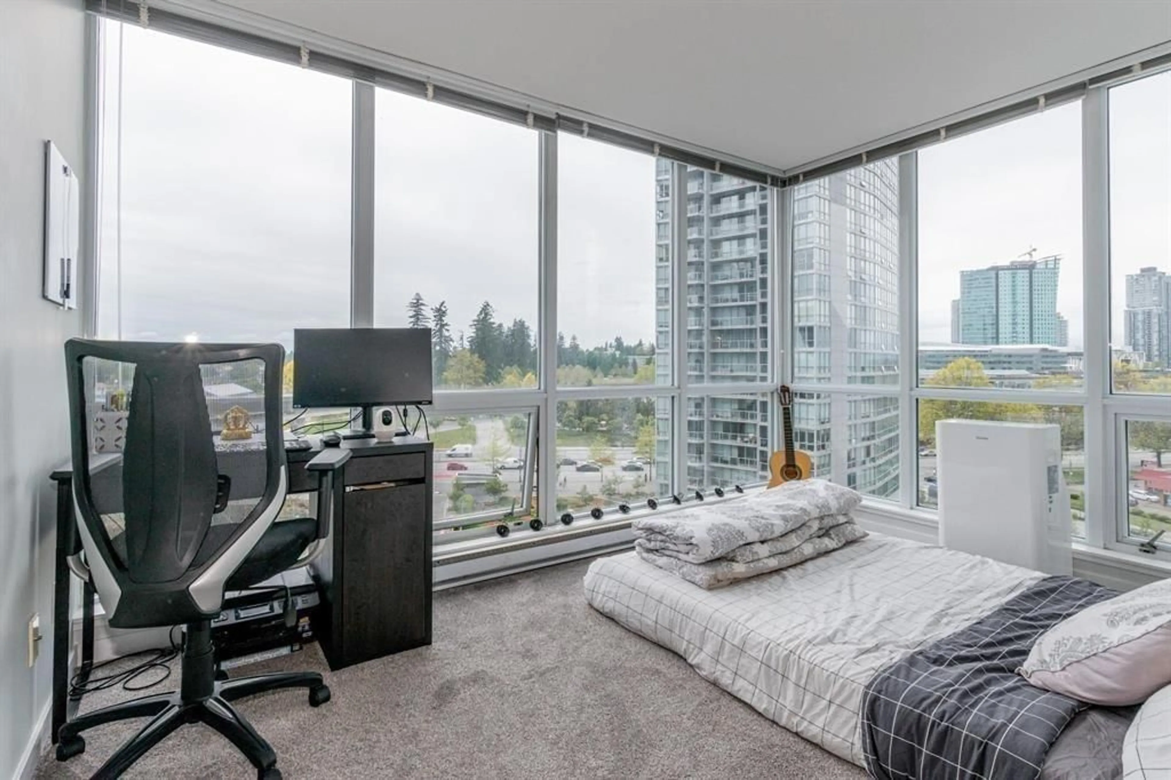 A pic of a room for 809 - 9981 WHALLEY BOULEVARD, Surrey British Columbia V3T0G6