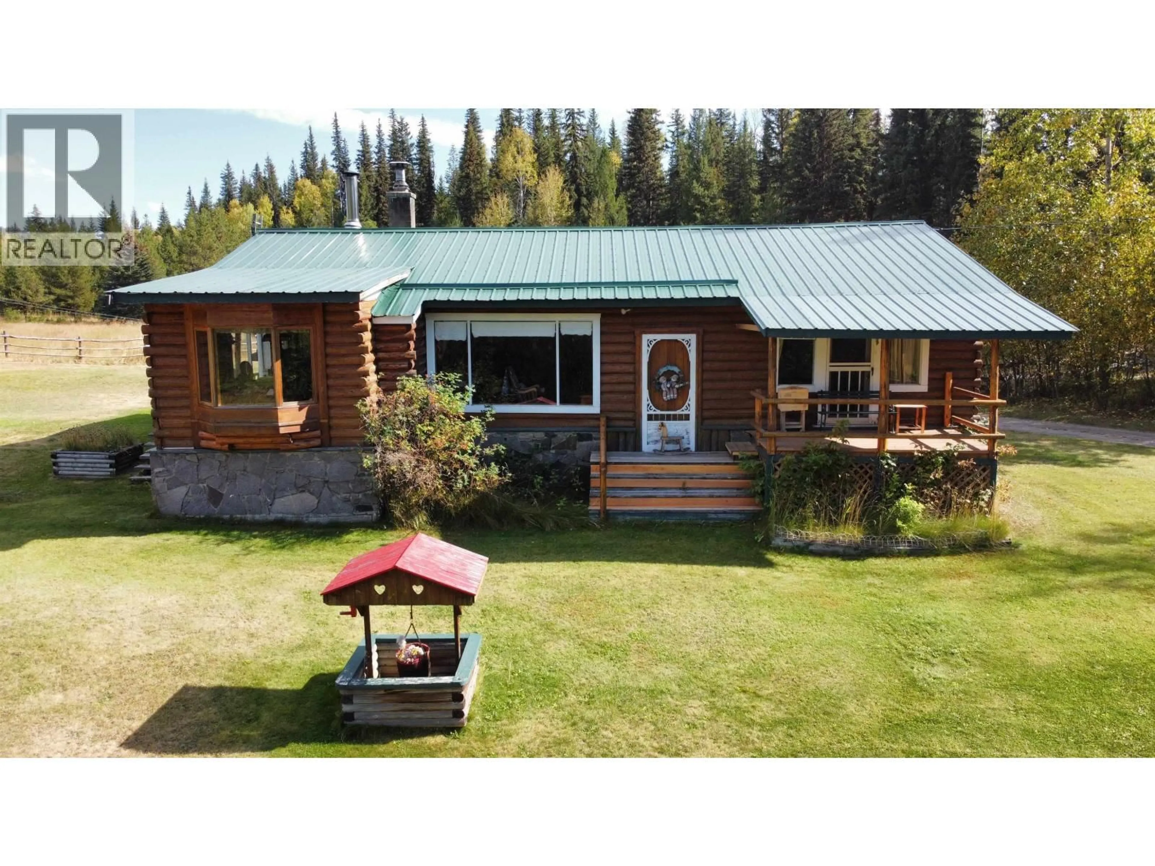 A pic from outside/outdoor area/front of a property/back of a property/a pic from drone, unknown for 6515 MAHOOD LAKE ROAD, Lone Butte British Columbia V0K1X3