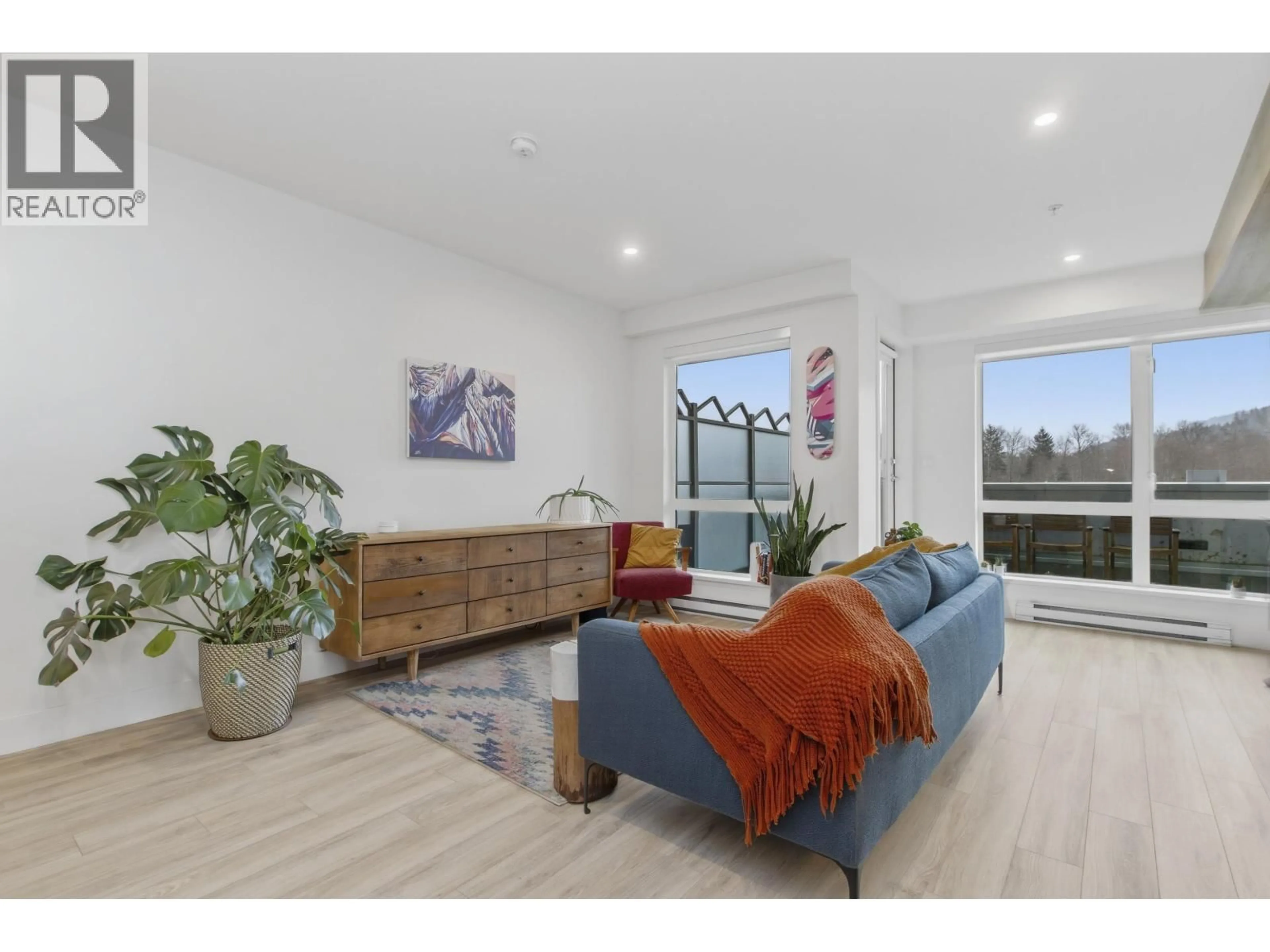 Living room with furniture, unknown for 420 - 38362 BUCKLEY AVENUE, Squamish British Columbia V8B0J8