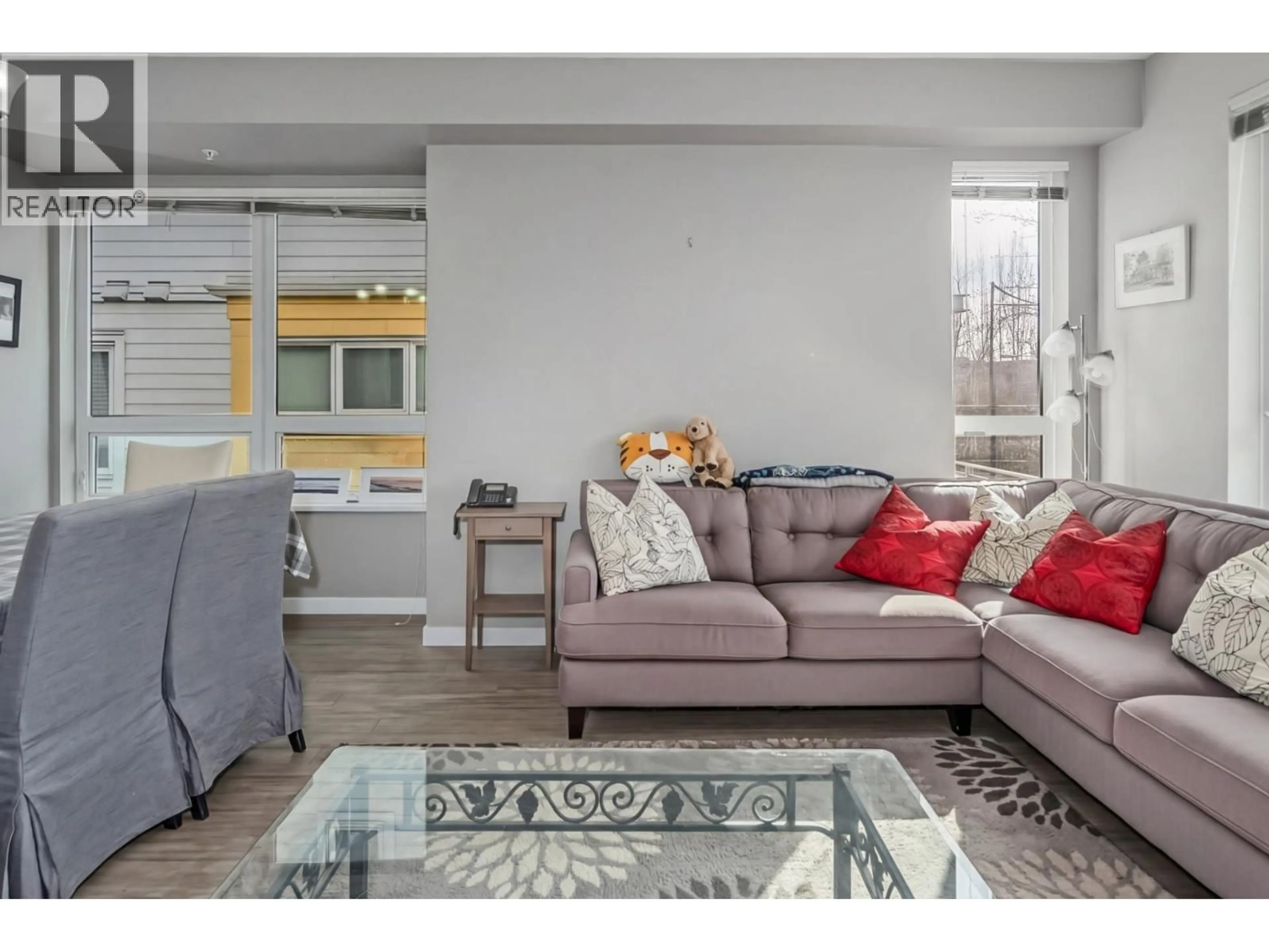 Living room with furniture, unknown for 3107 KENT AVENUE NORTH AVENUE, Vancouver British Columbia V5S4Y1