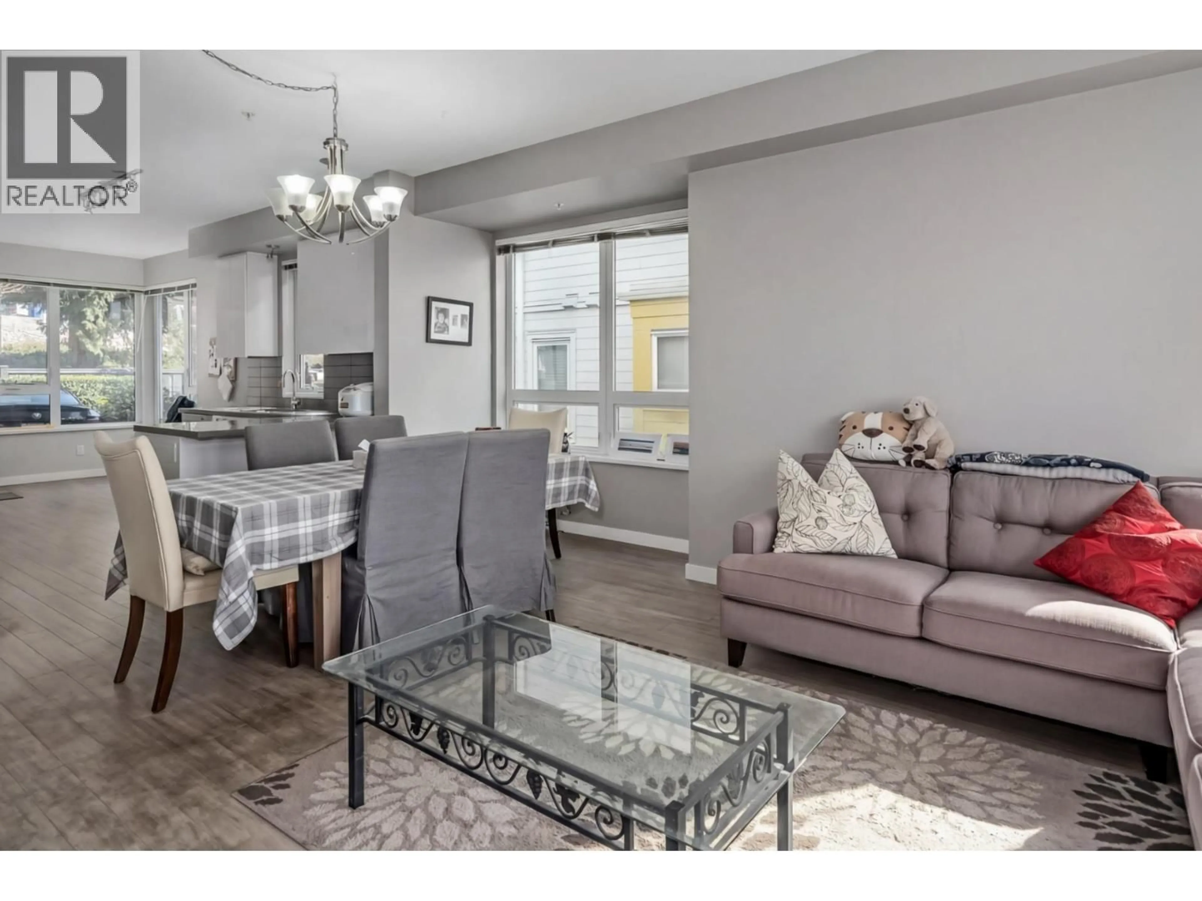 Living room with furniture, unknown for 3107 KENT AVENUE NORTH AVENUE, Vancouver British Columbia V5S4Y1