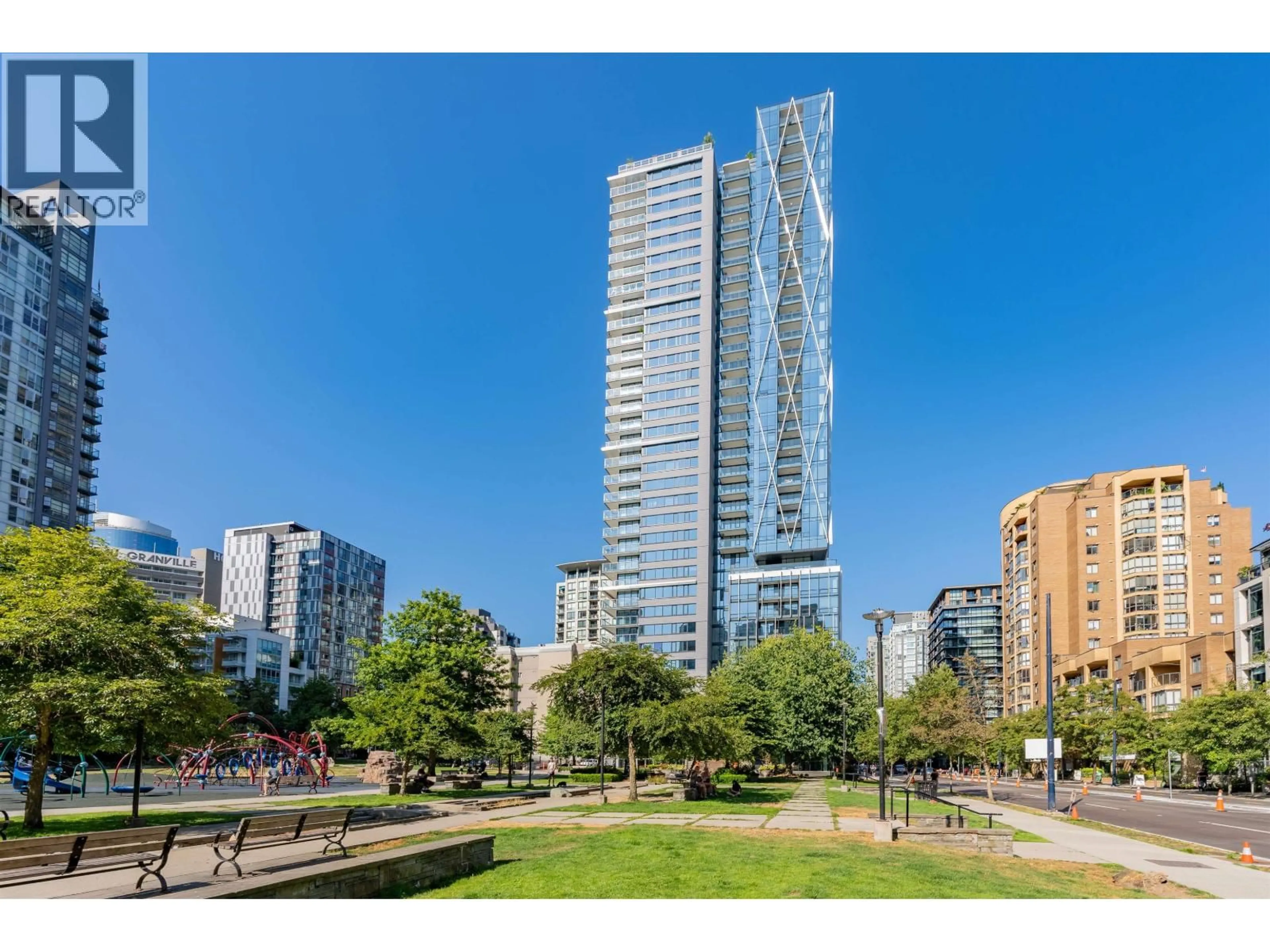 A pic from outside/outdoor area/front of a property/back of a property/a pic from drone, city buildings view from balcony for 2209 - 1111 RICHARDS STREET, Vancouver British Columbia V6B3E1