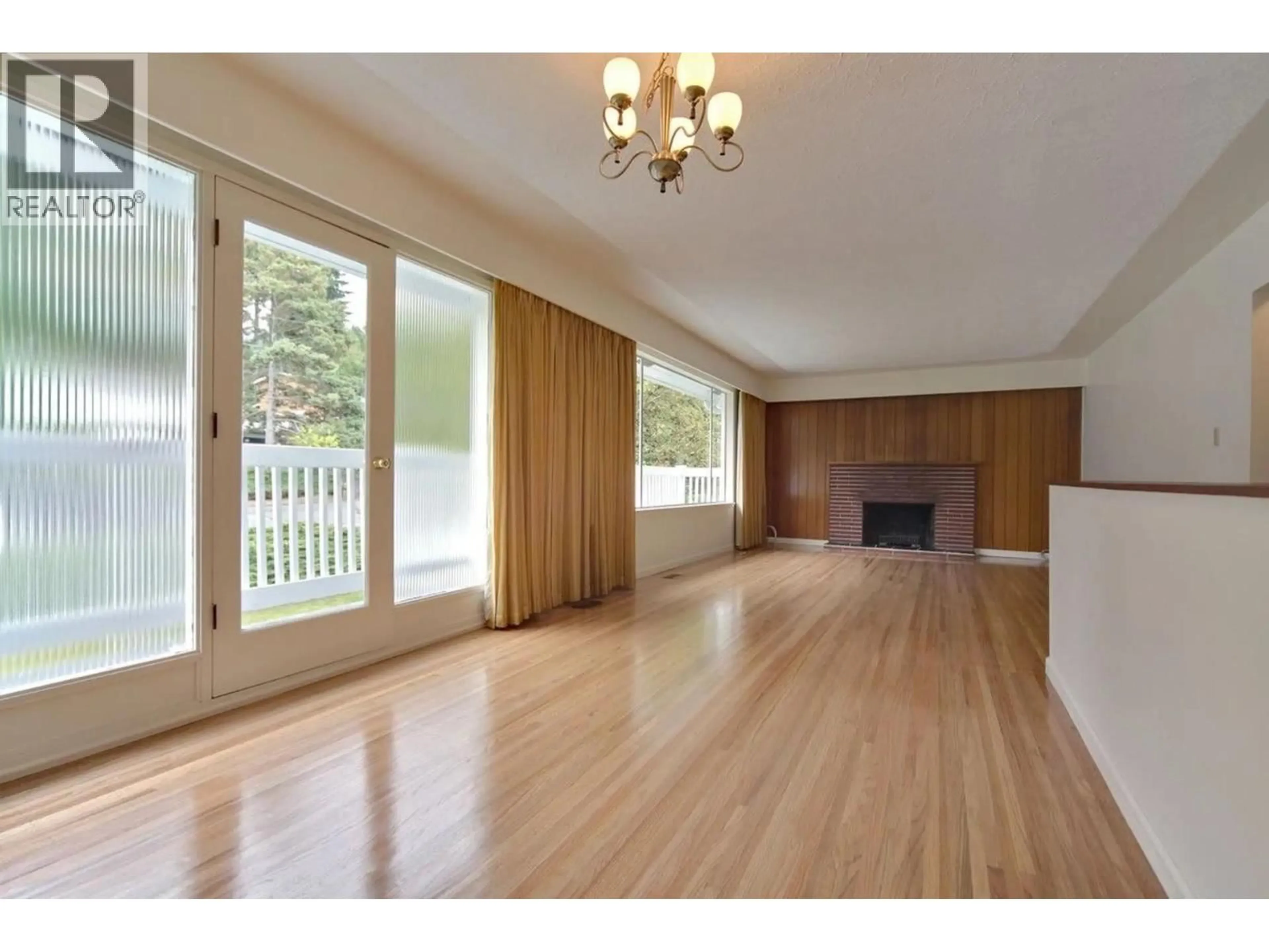 Unknown for 1025 CLEMENTS AVENUE, North Vancouver British Columbia V7R2L3