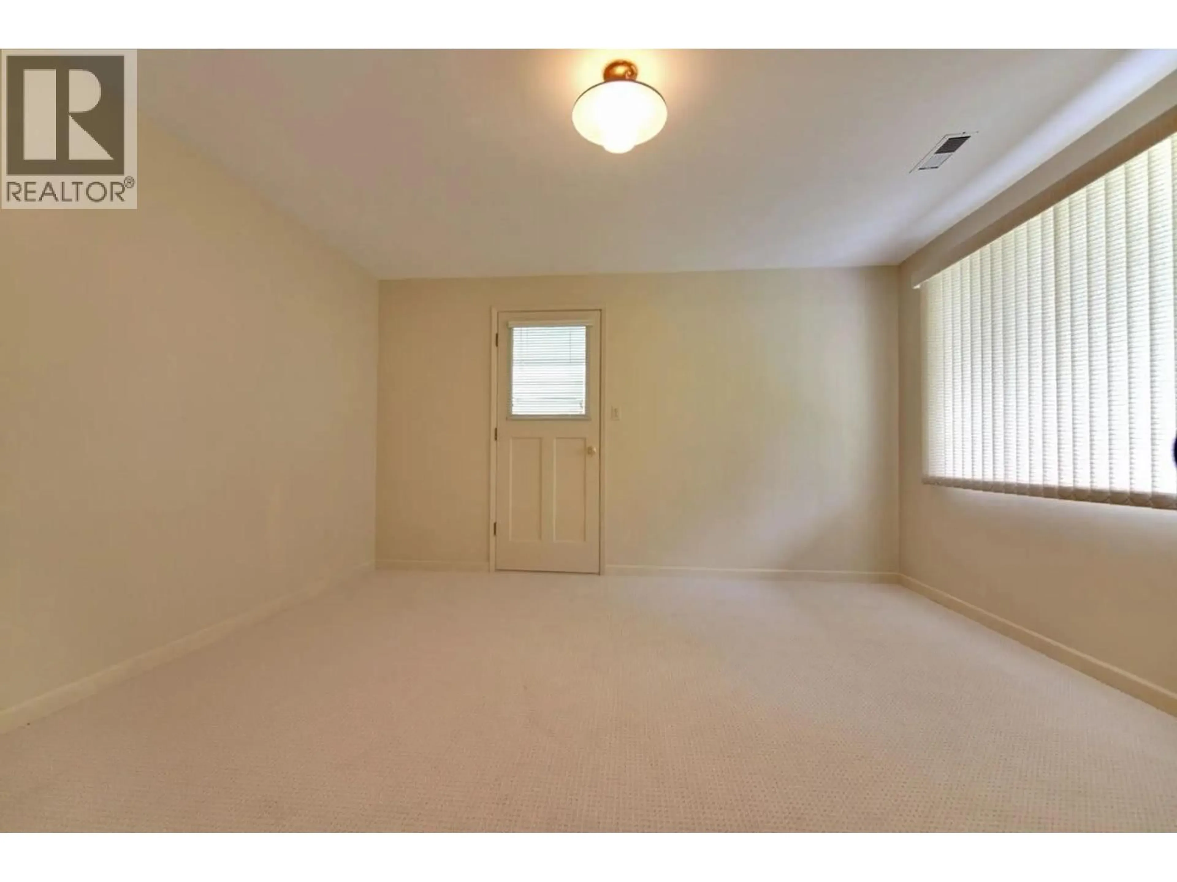 A pic of a room for 1025 CLEMENTS AVENUE, North Vancouver British Columbia V7R2L3