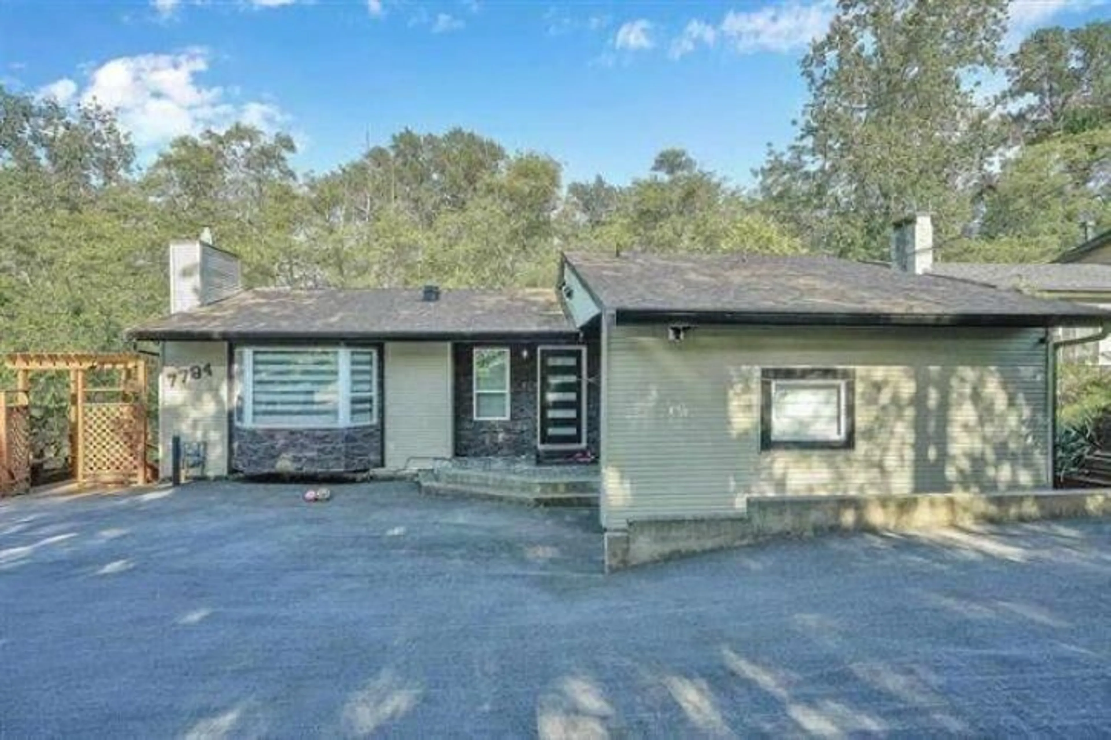 Unknown for 7794 141B STREET, Surrey British Columbia V3W6J7