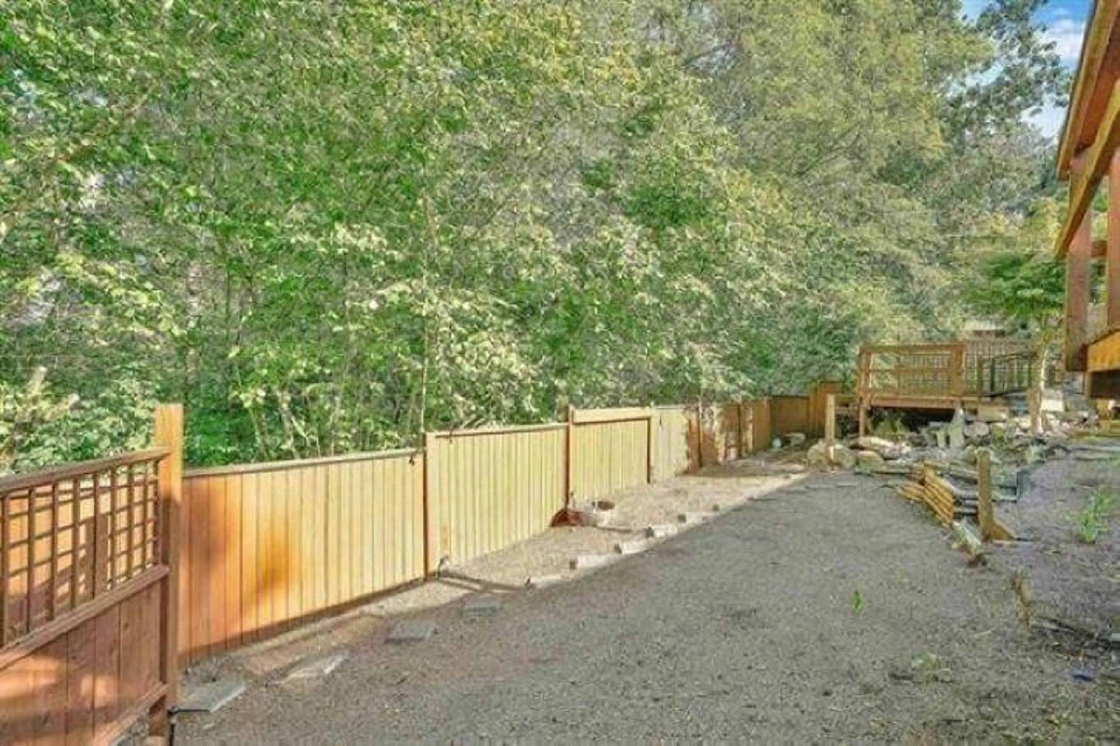 Patio, forest/trees view for 7794 141B STREET, Surrey British Columbia V3W6J7