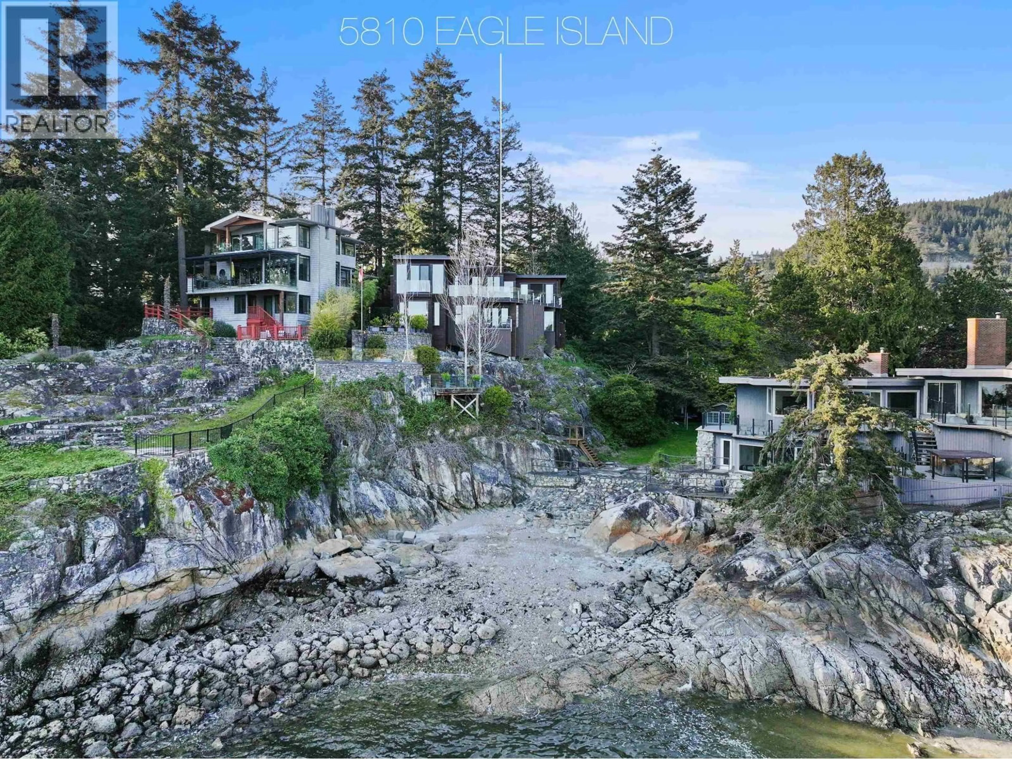 A pic from outside/outdoor area/front of a property/back of a property/a pic from drone, water/lake/river/ocean view for 5810 EAGLE ISLAND, West Vancouver British Columbia V7W1V5
