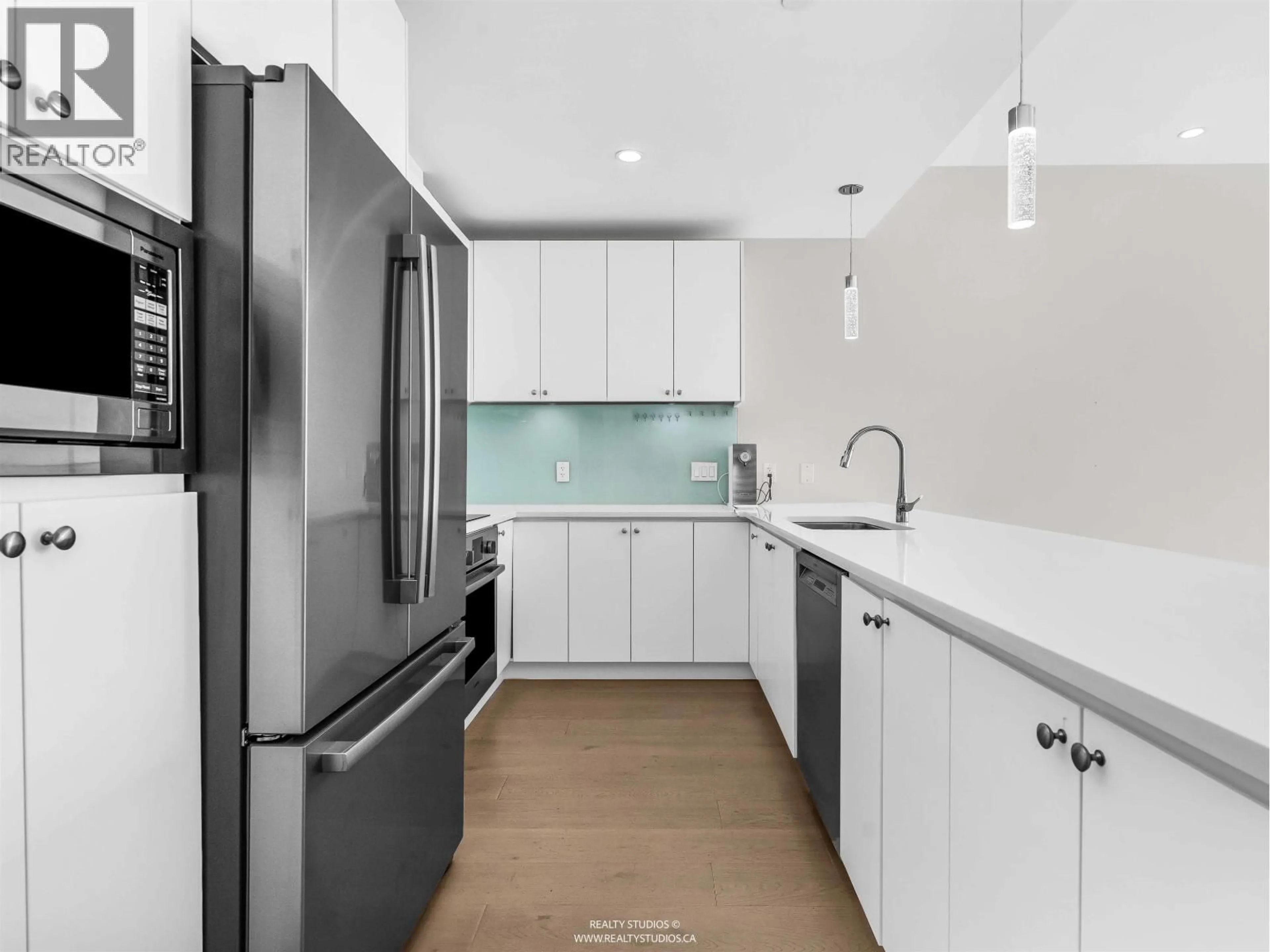 Contemporary kitchen, ceramic/tile floor for 206 - 1591 BOWSER AVENUE, North Vancouver British Columbia V7P2Y4