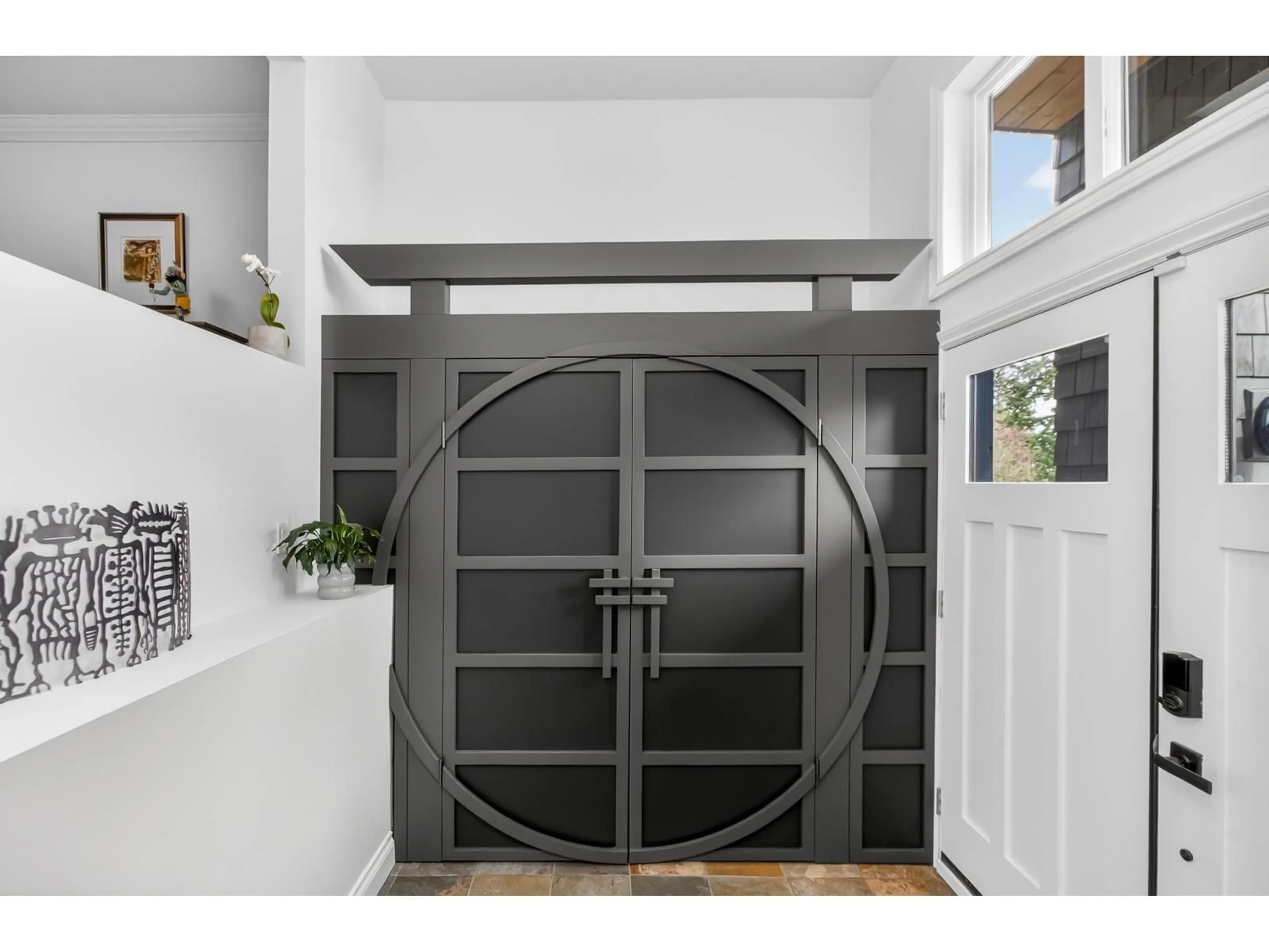 Indoor entryway for 1279 EVERALL STREET, White Rock British Columbia V4B3S4