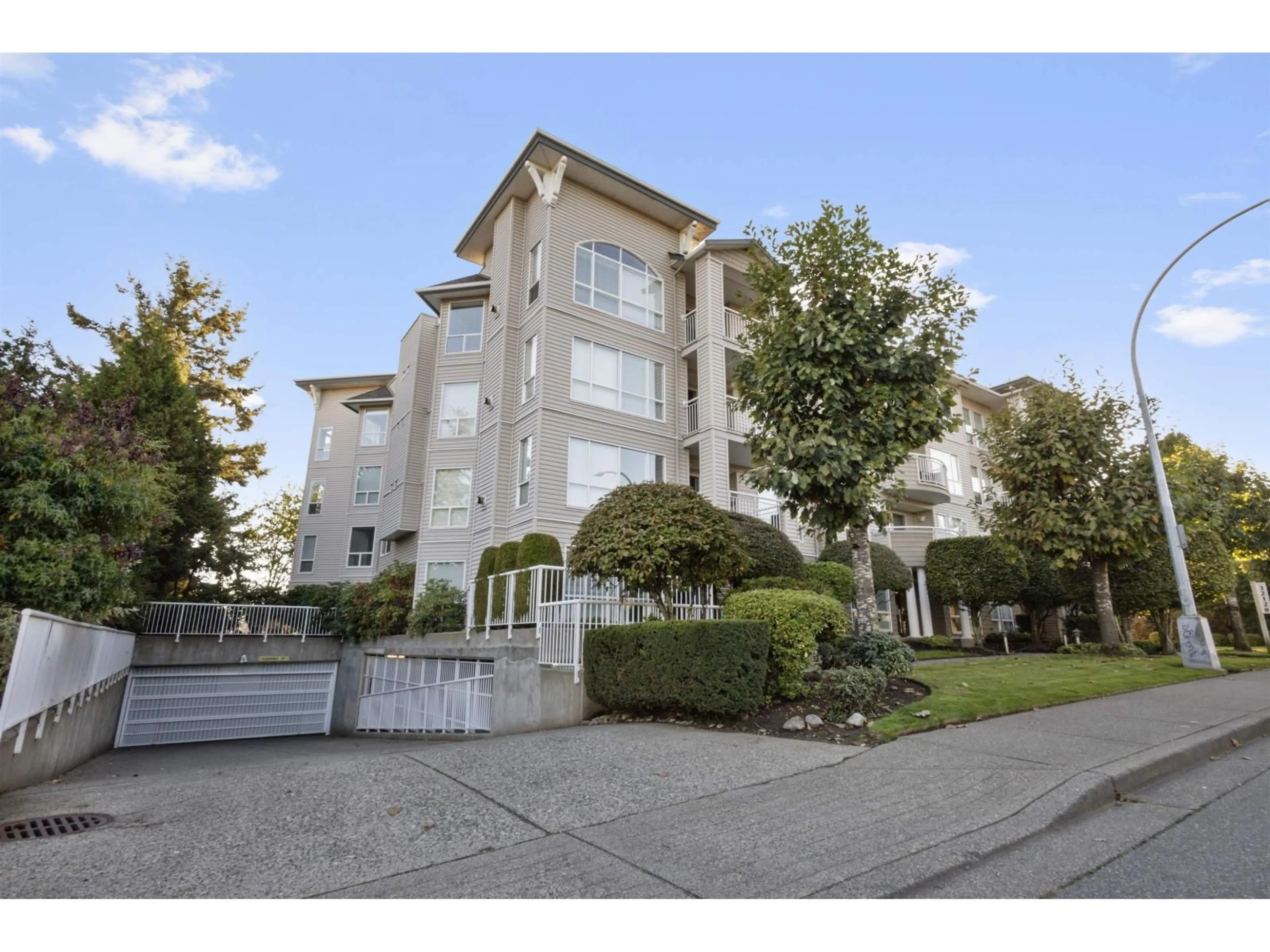 Unknown for 206 - 32120 MT WADDINGTON AVENUE, Abbotsford British Columbia V2T2E8