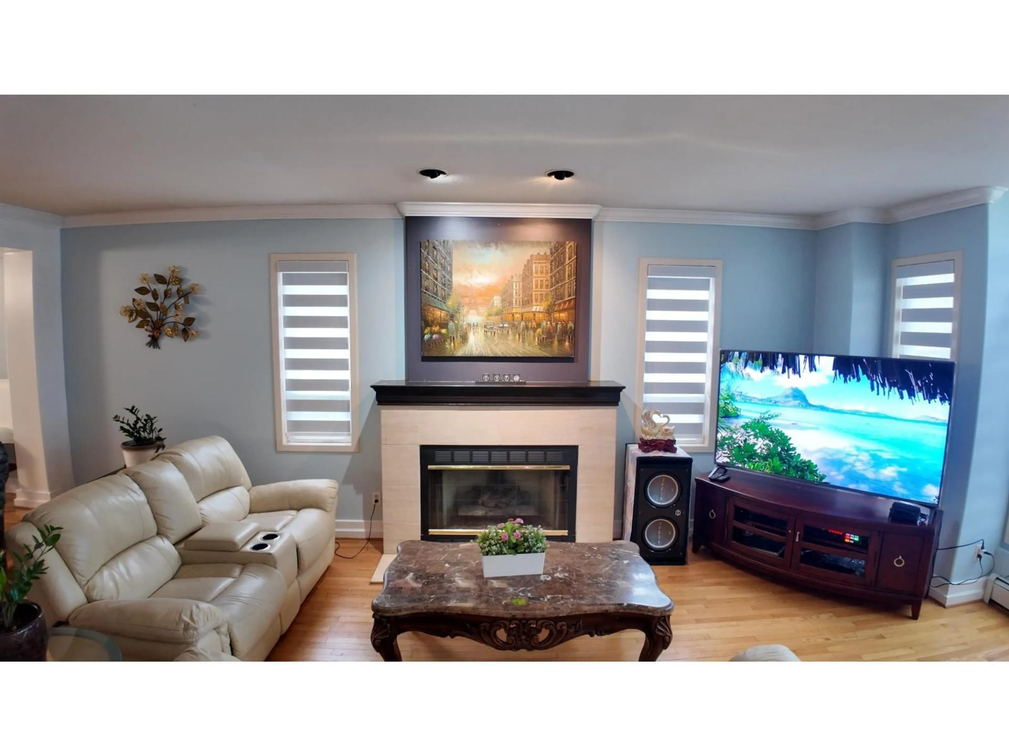 Living room with furniture, unknown for 8222 144 STREET, Surrey British Columbia V3W5T4