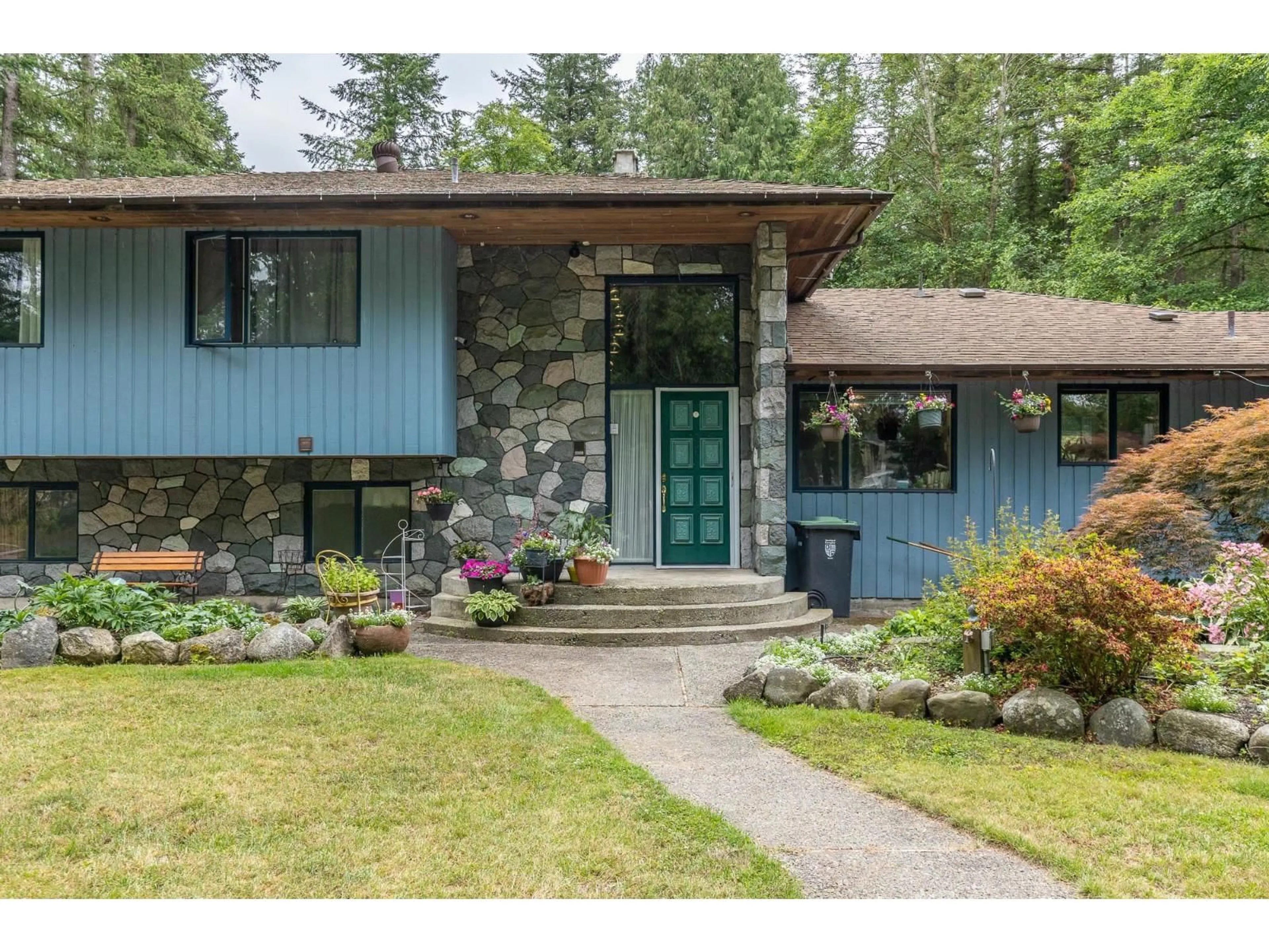 Home with brick exterior material, street for 20244 27 AVENUE, Langley British Columbia V2Z1X3