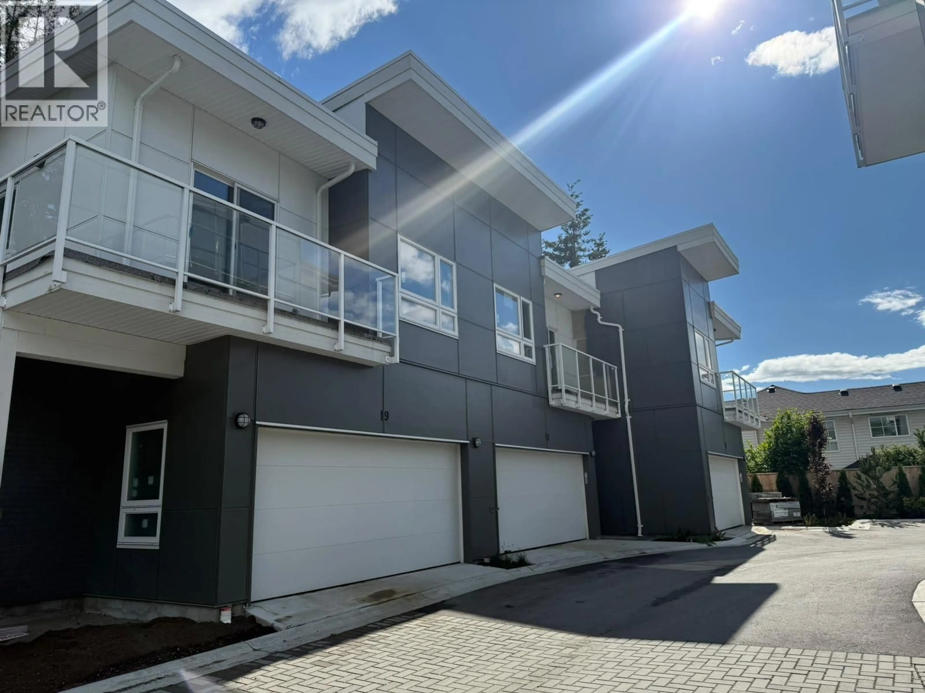 Unknown for 18 - 3033 SHELL ROAD, Richmond British Columbia V6X0B8