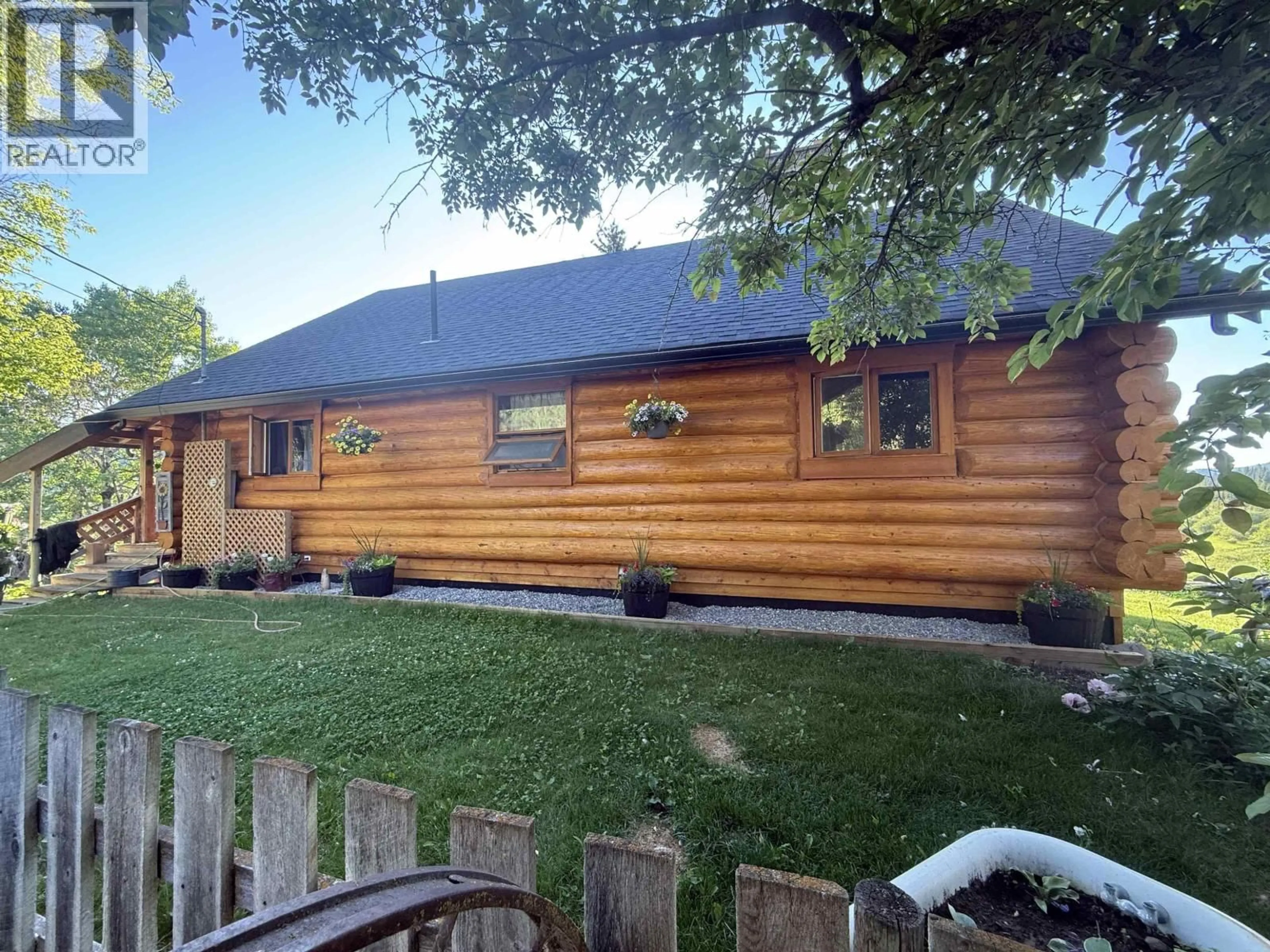 Home with vinyl exterior material, unknown for 3041 MELDRUM CREEK ROAD, Williams Lake British Columbia V2G5M8