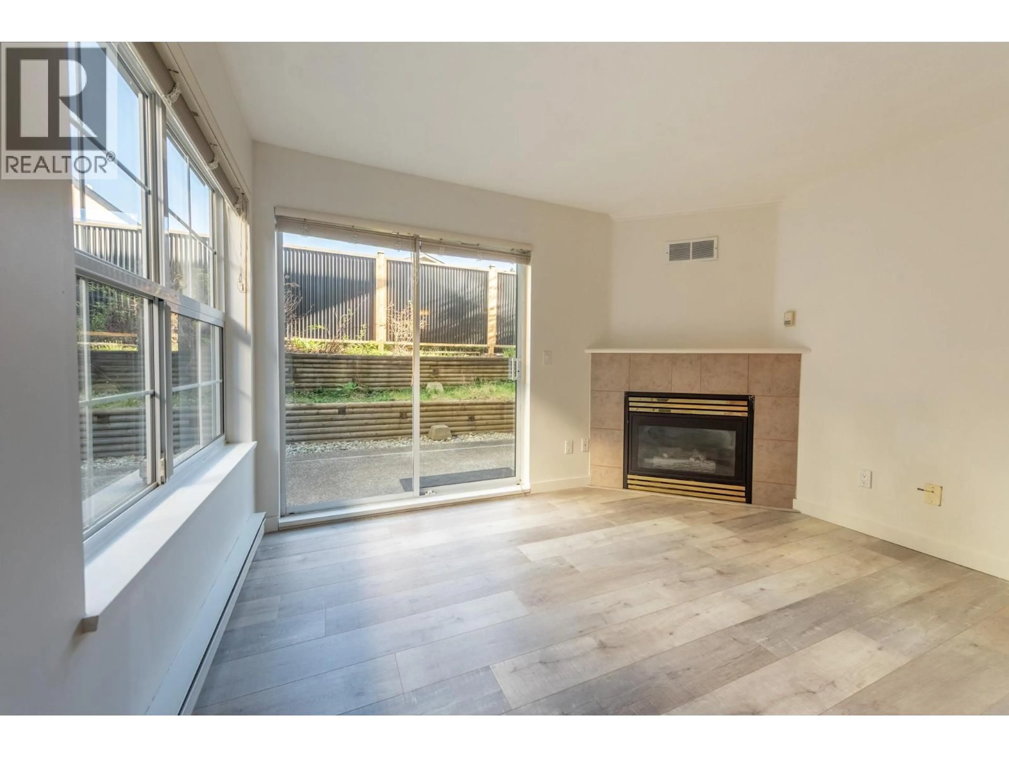 A pic of a room for 35 - 689 PARK ROAD, Gibsons British Columbia V0N1V7