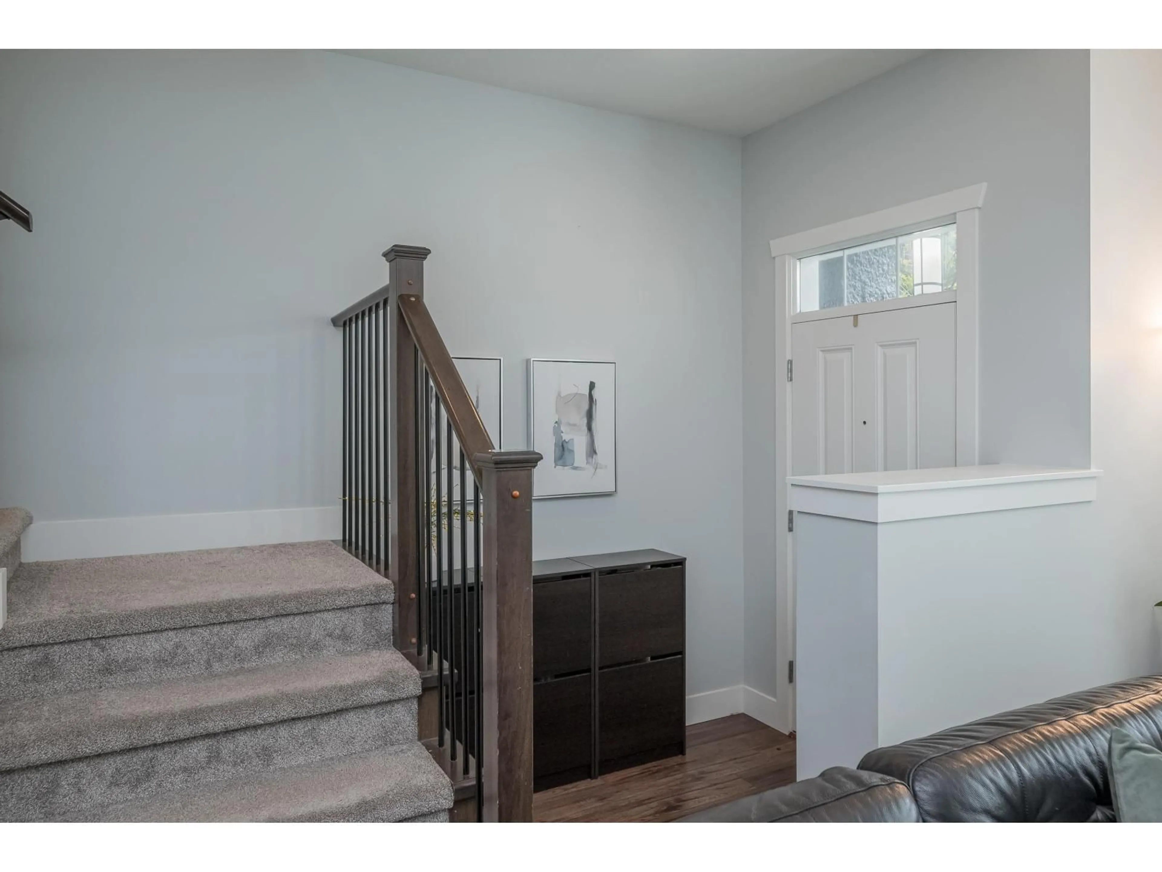Indoor entryway for 21008 80 AVENUE, Langley British Columbia V2Y0H6
