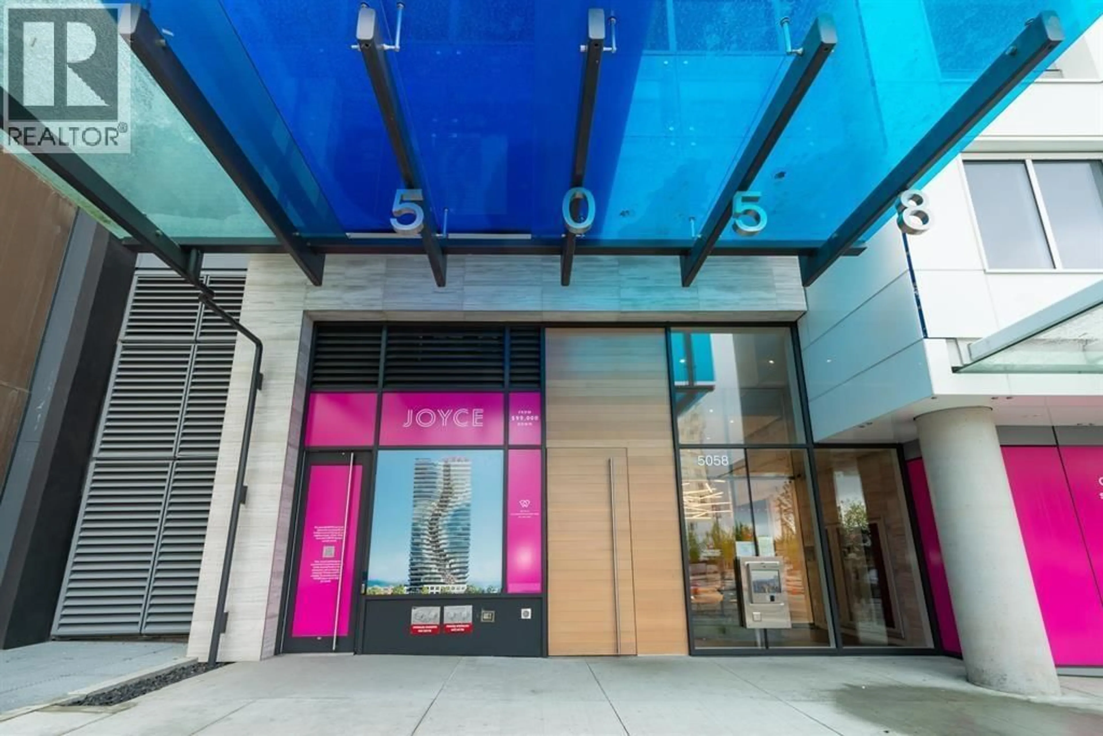 Indoor foyer for 1101 - 5058 JOYCE STREET, Vancouver British Columbia V5R0J9