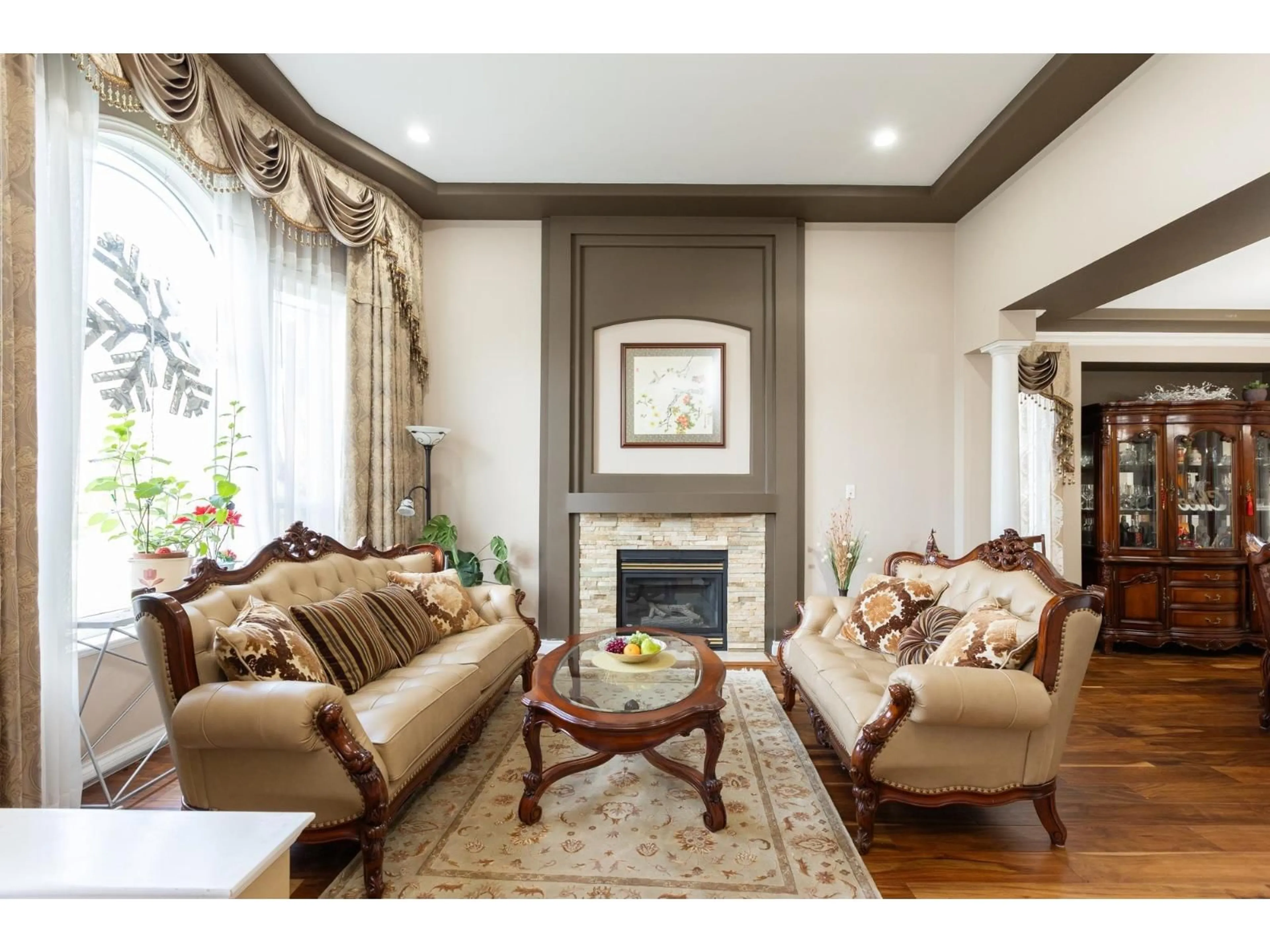 Living room with furniture, unknown for 8370 168A STREET, Surrey British Columbia V4N4T8