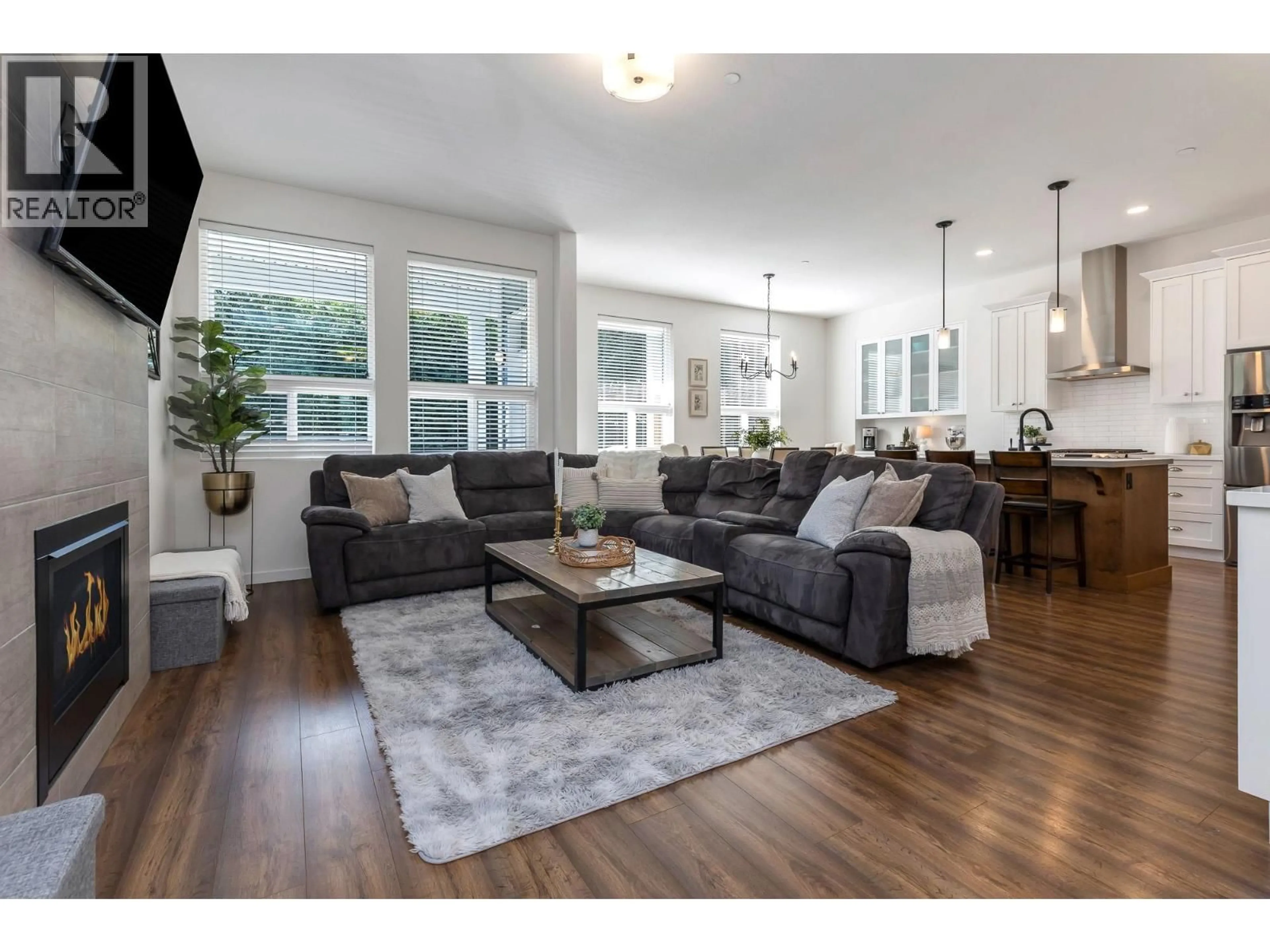 Living room with furniture, wood/laminate floor for 12933 240A STREET, Maple Ridge British Columbia V4R0G8