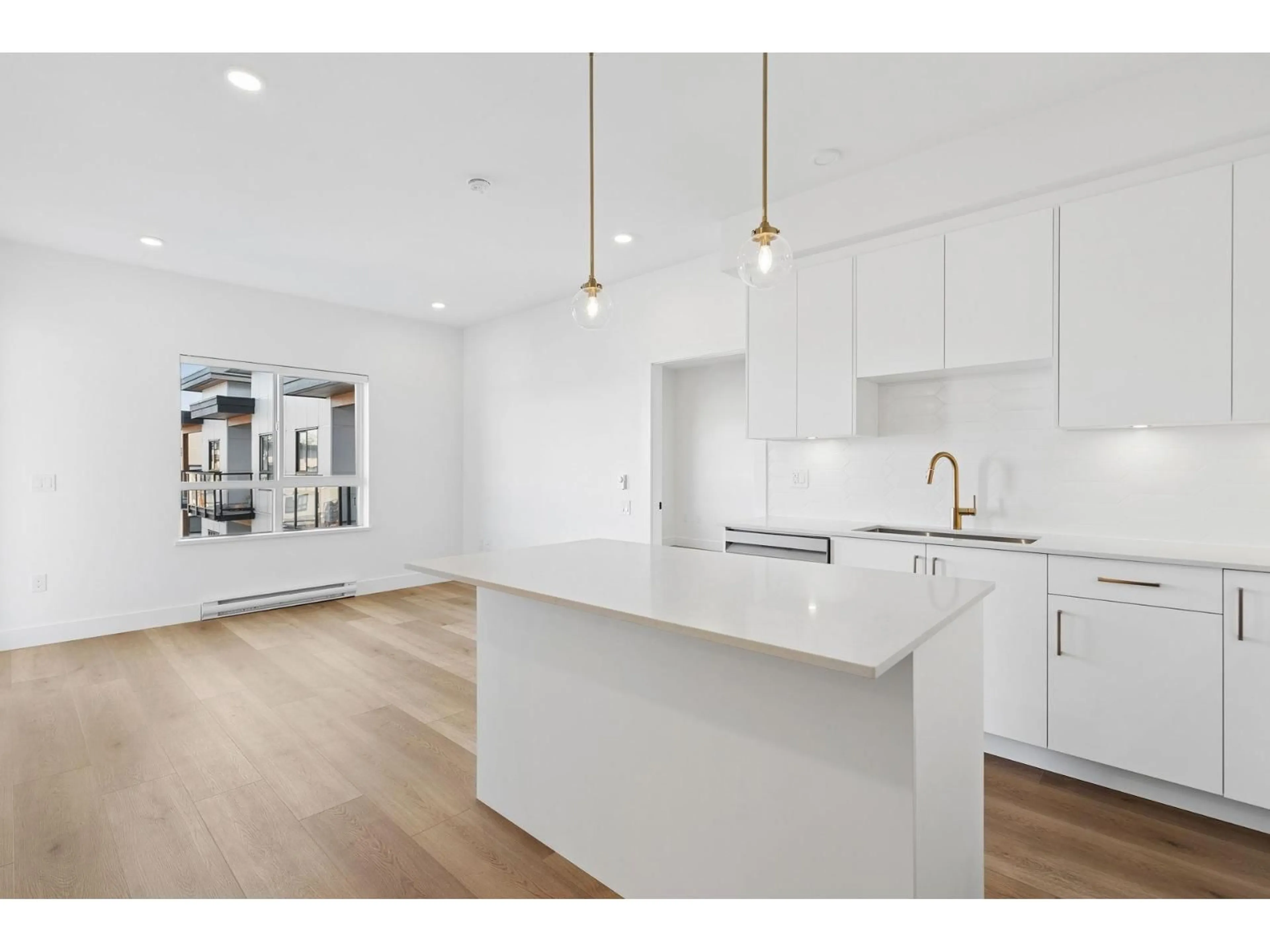 Open concept kitchen, unknown for 417 - 20286 72B AVENUE, Langley British Columbia V2Y1T2