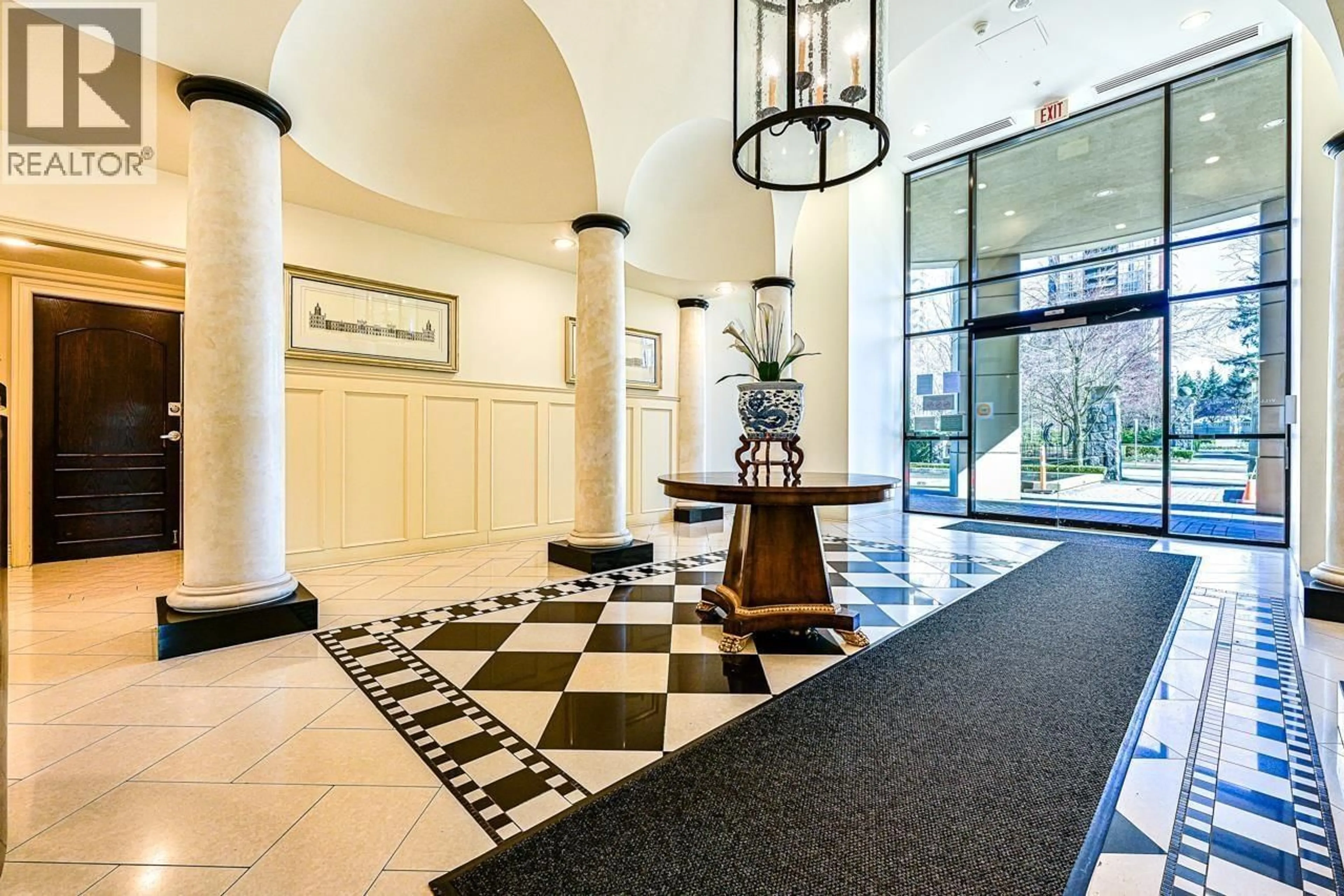 Indoor foyer for 303 - 6833 STATION HILL DRIVE, Burnaby British Columbia V3N5E1