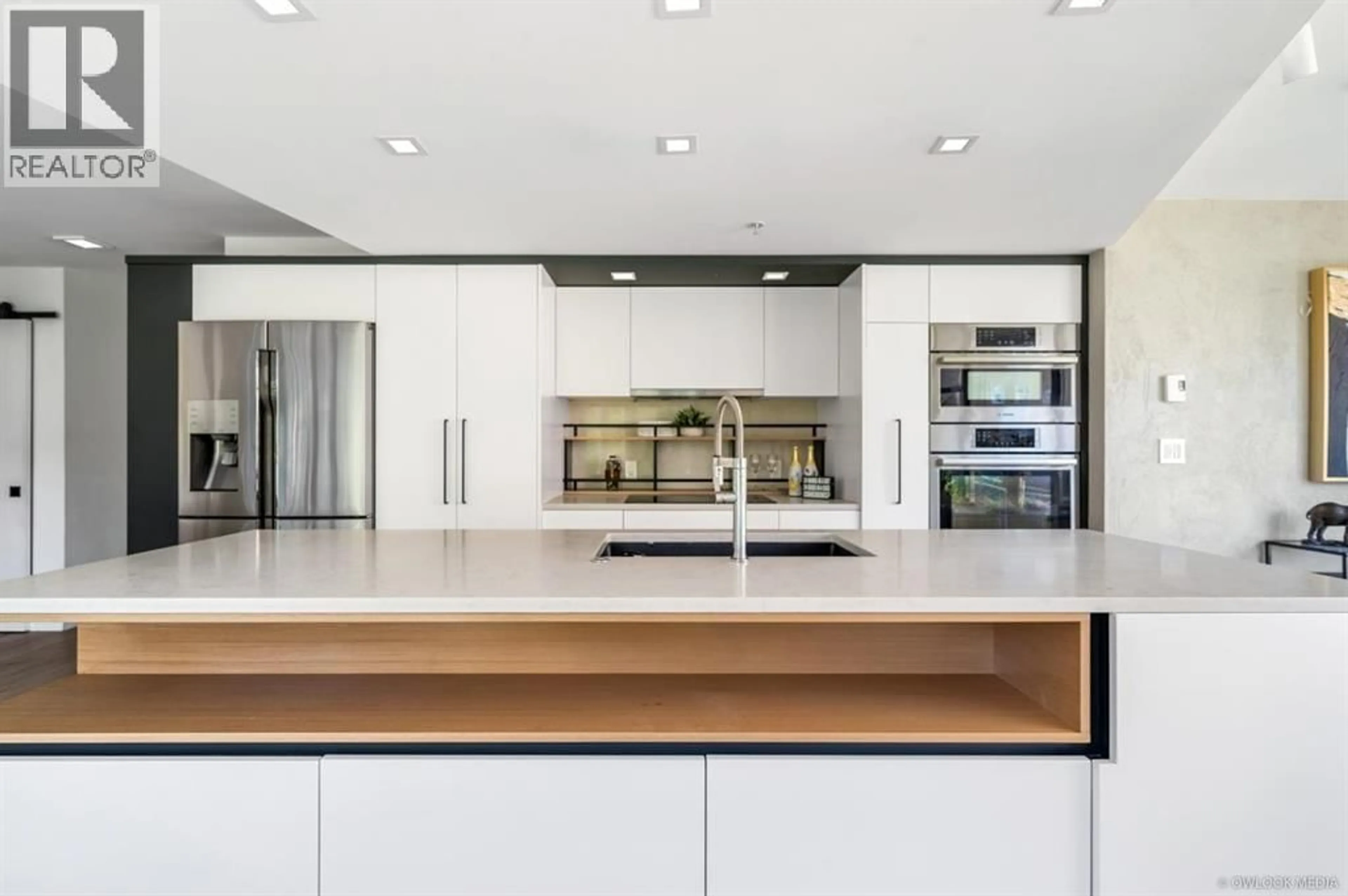 Contemporary kitchen, unknown for 309 - 1255 SEYMOUR STREET, Vancouver British Columbia V6B0H1