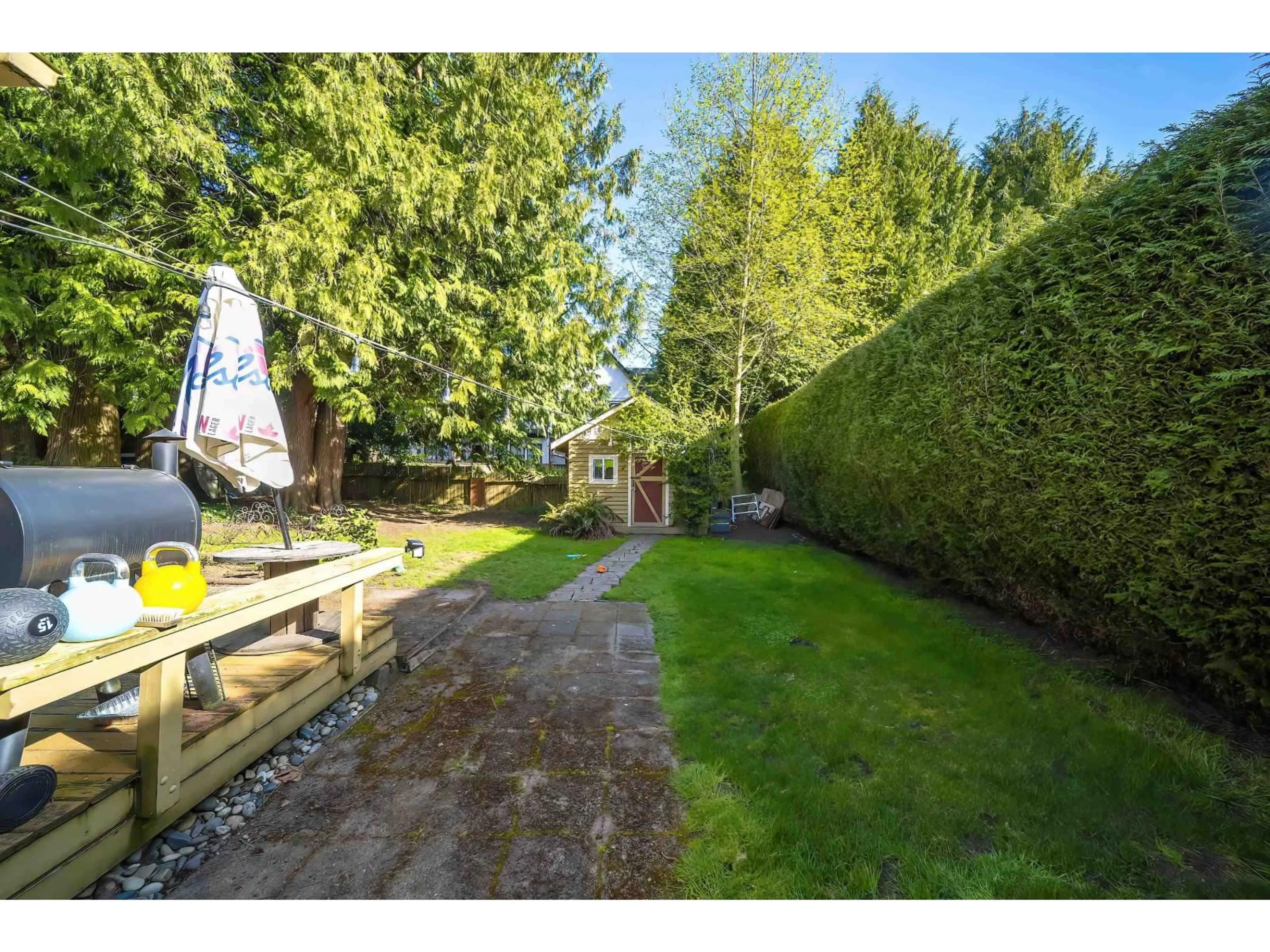 A pic from outside/outdoor area/front of a property/back of a property/a pic from drone, forest/trees view for 13029 15A AVENUE, Surrey British Columbia V4A1M2