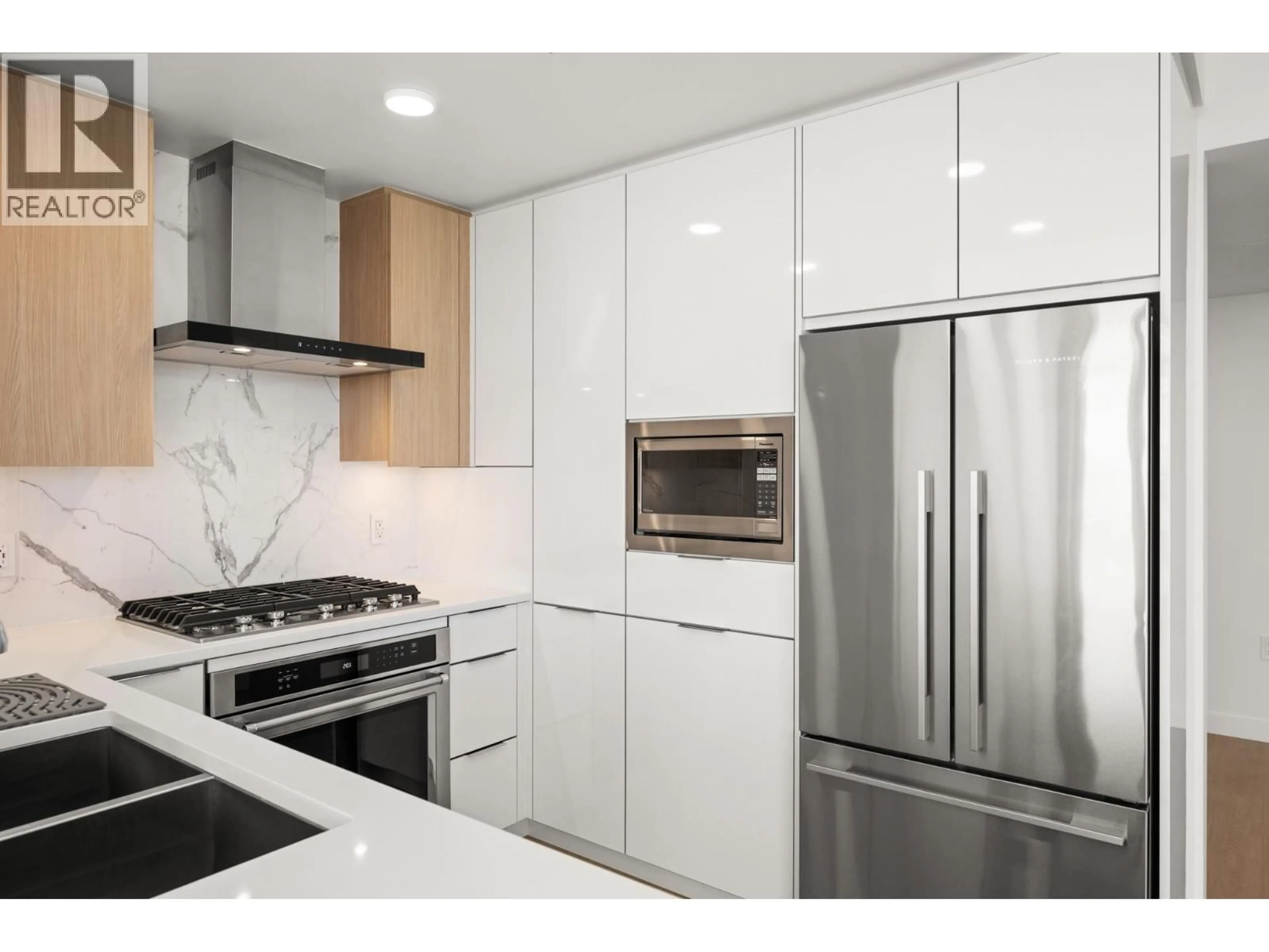 Contemporary kitchen, unknown for 1305 - 7683 PARK CRESCENT, Burnaby British Columbia V3N0J4