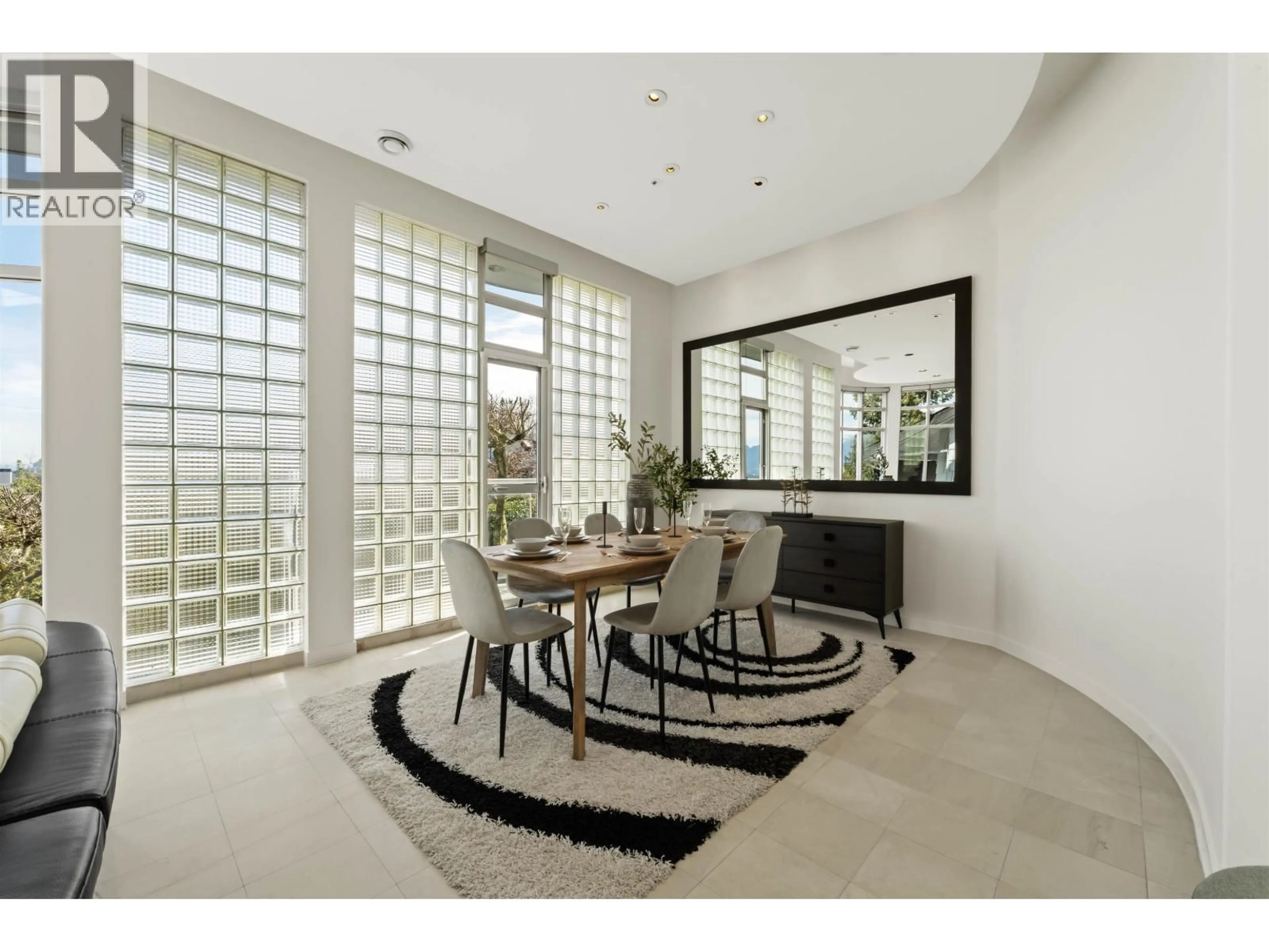 Dining room, ceramic/tile floor for 3043 ALMA STREET, Vancouver British Columbia V6R3S9