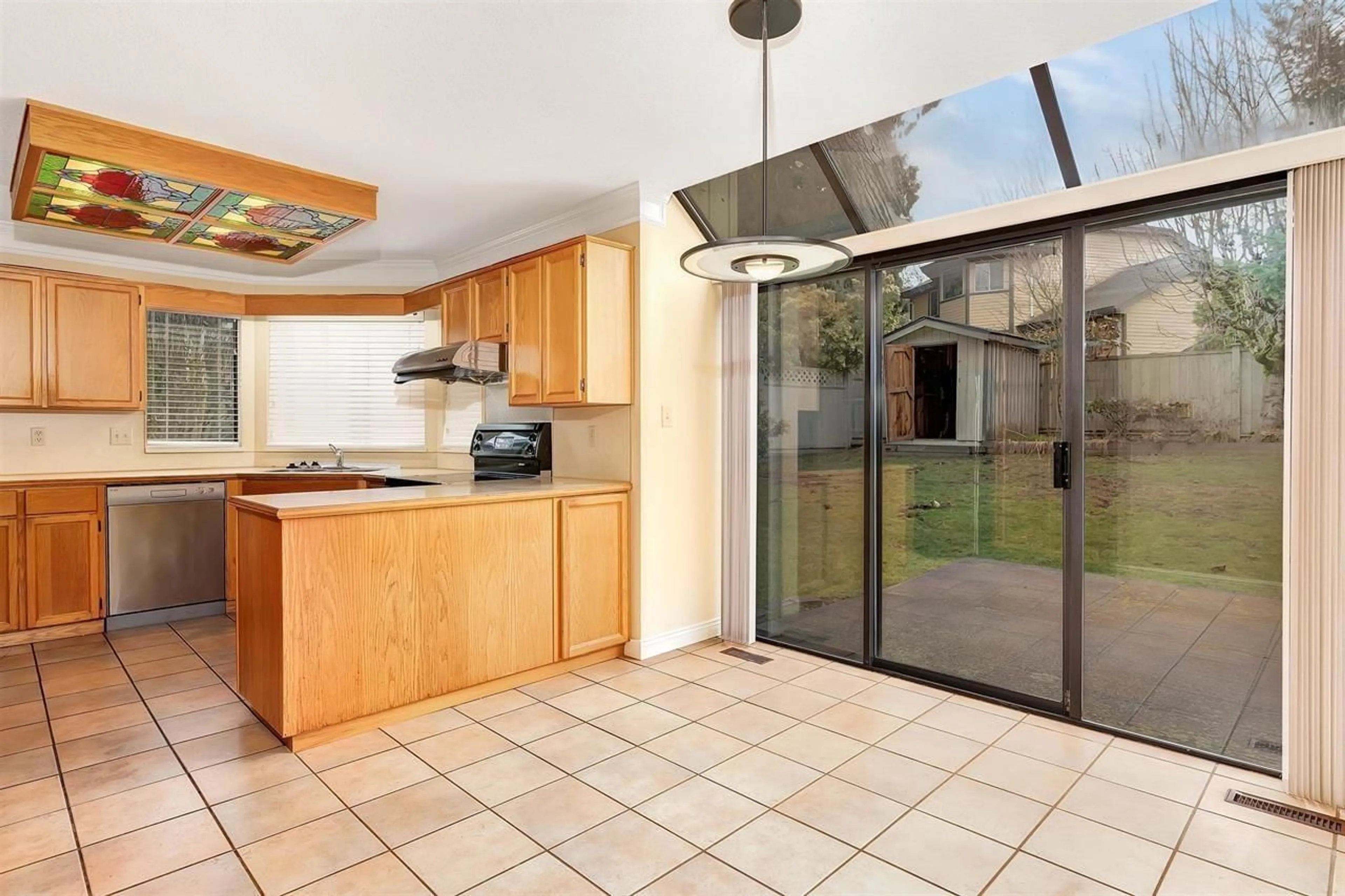 Unknown for 10446 FRASERGLEN DRIVE, Surrey British Columbia V4N1T5