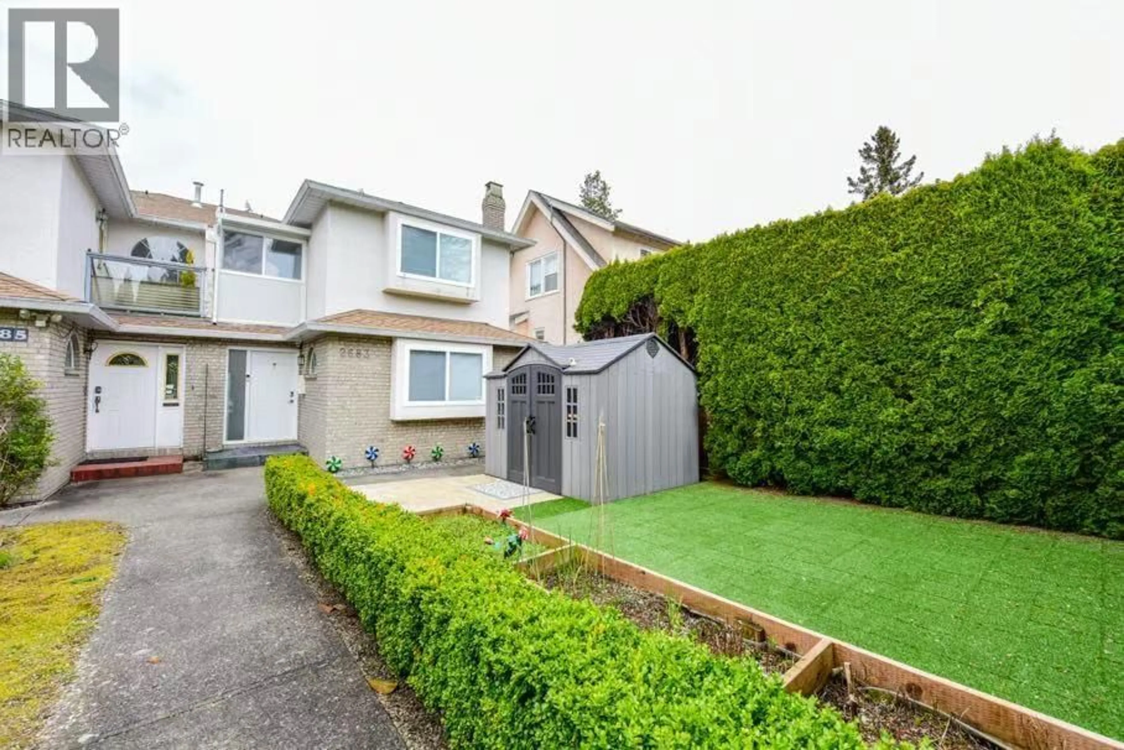 A pic from outside/outdoor area/front of a property/back of a property/a pic from drone, street for 2683 41ST AVENUE, Vancouver British Columbia V6N3C3