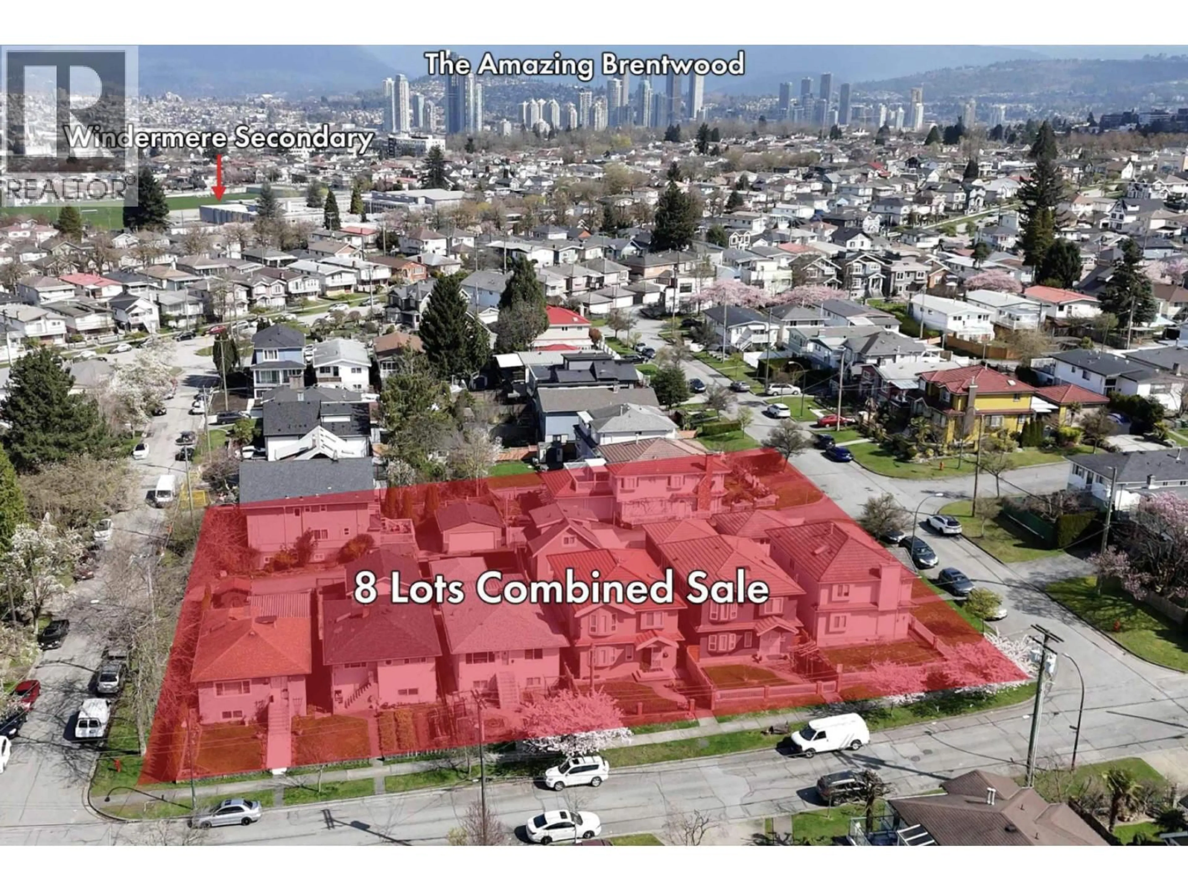 A pic from outside/outdoor area/front of a property/back of a property/a pic from drone, street for 3053 KINGS AVENUE, Vancouver British Columbia V5R4T3