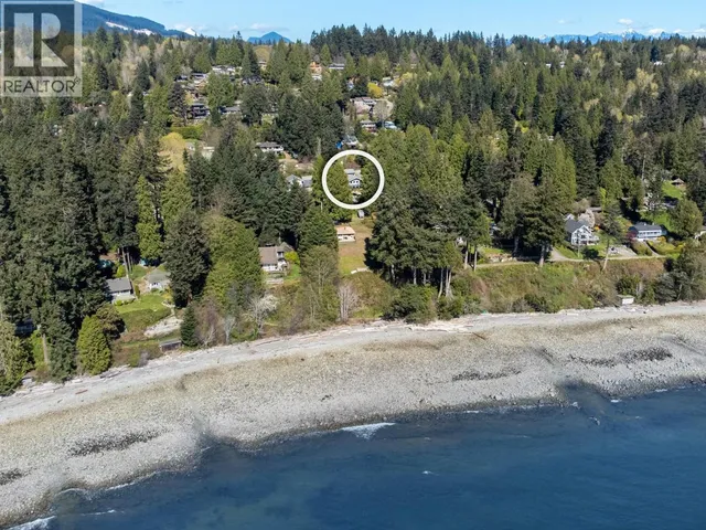 1459 GOWER POINT ROAD, Gibsons 2