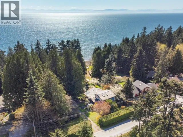 1459 GOWER POINT ROAD, Gibsons 5