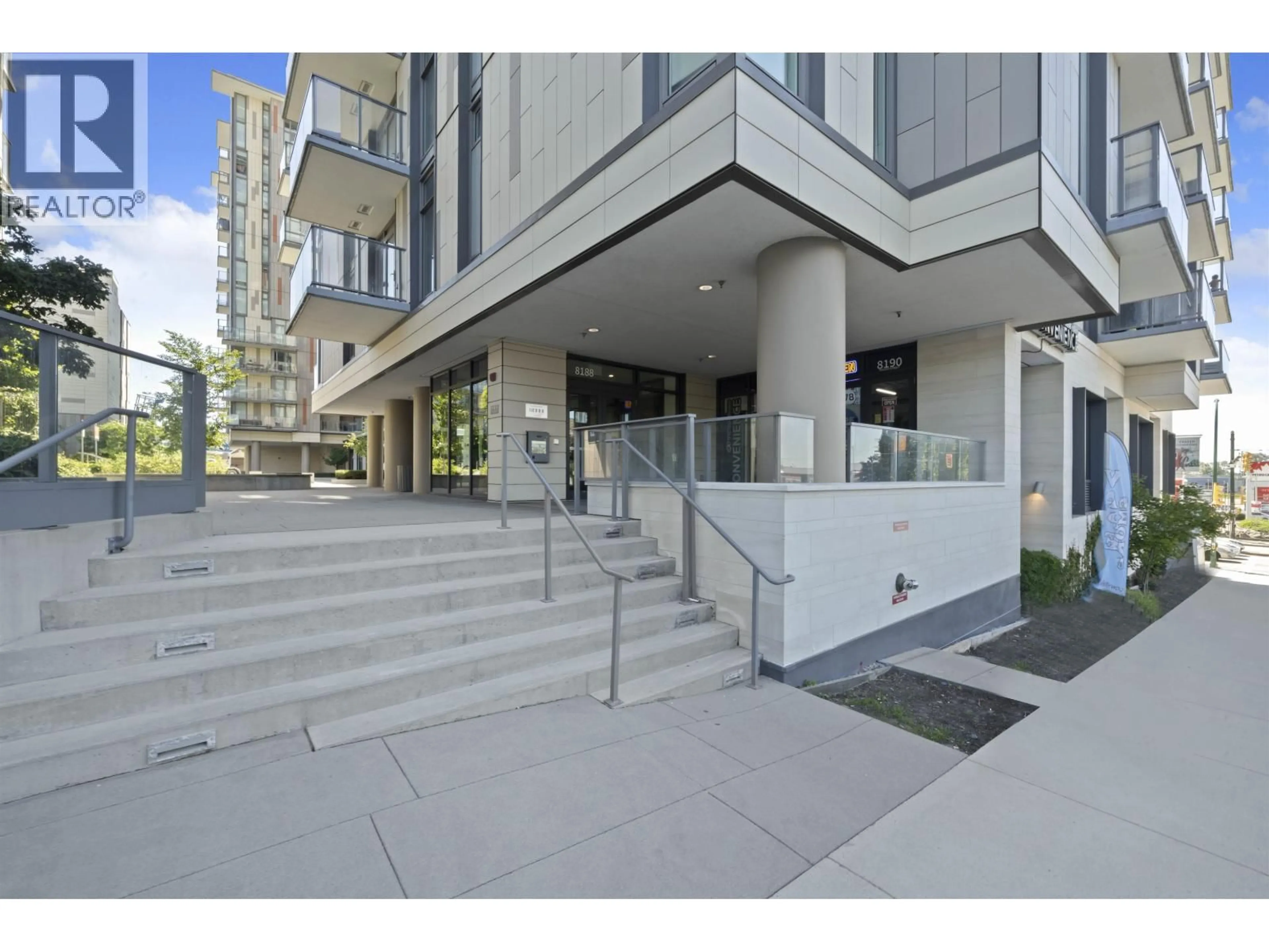 Indoor foyer for 1501 - 8188 FRASER STREET, Vancouver British Columbia V5X0J8
