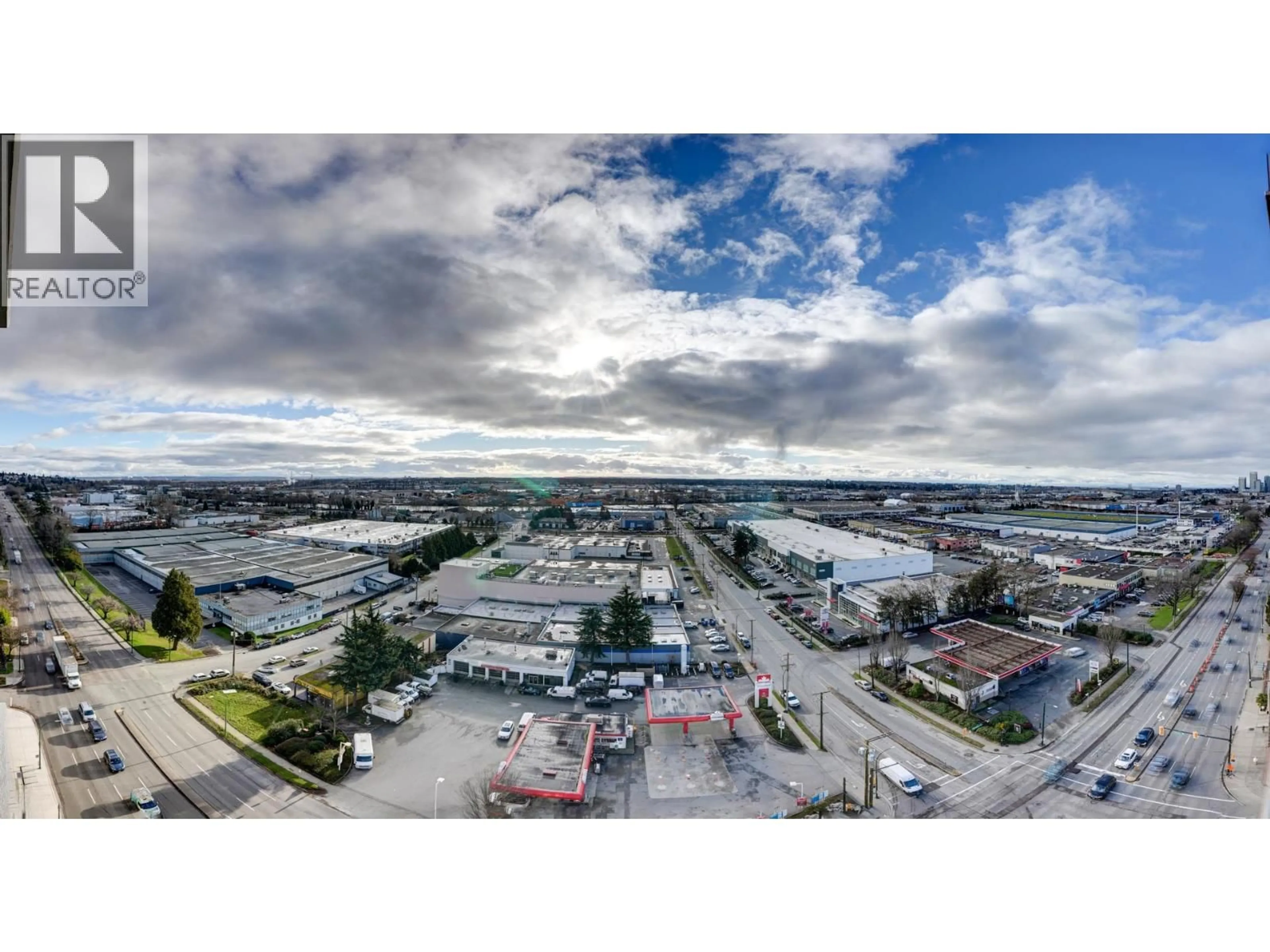 A pic from outside/outdoor area/front of a property/back of a property/a pic from drone, unknown for 1502 - 8188 FRASER STREET, Vancouver British Columbia V5X0J8